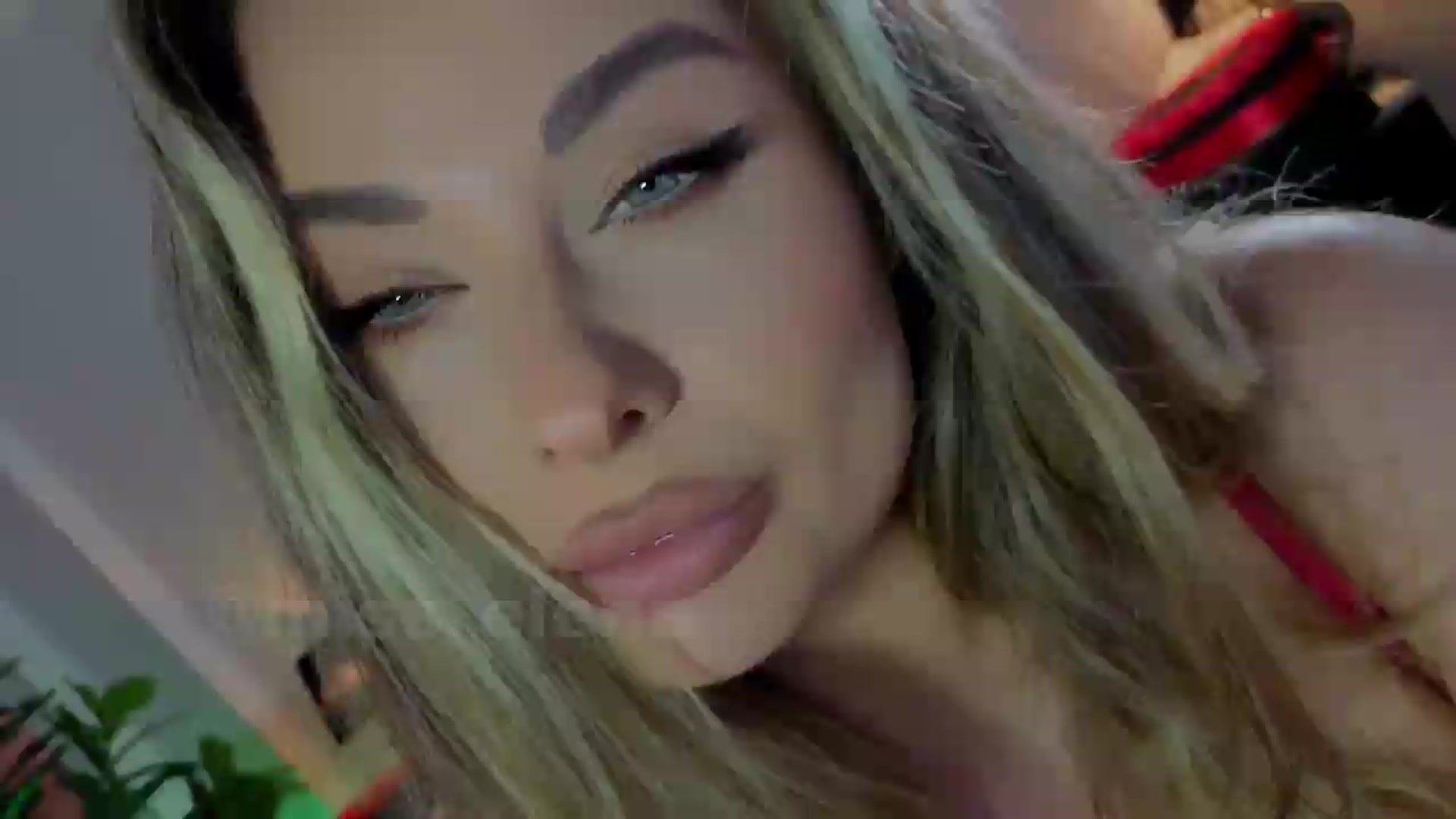 Gallery image thumbnail from Miss__Elena's myfreecams stream on, 05/07/2026, 21:08 image 1 of 20