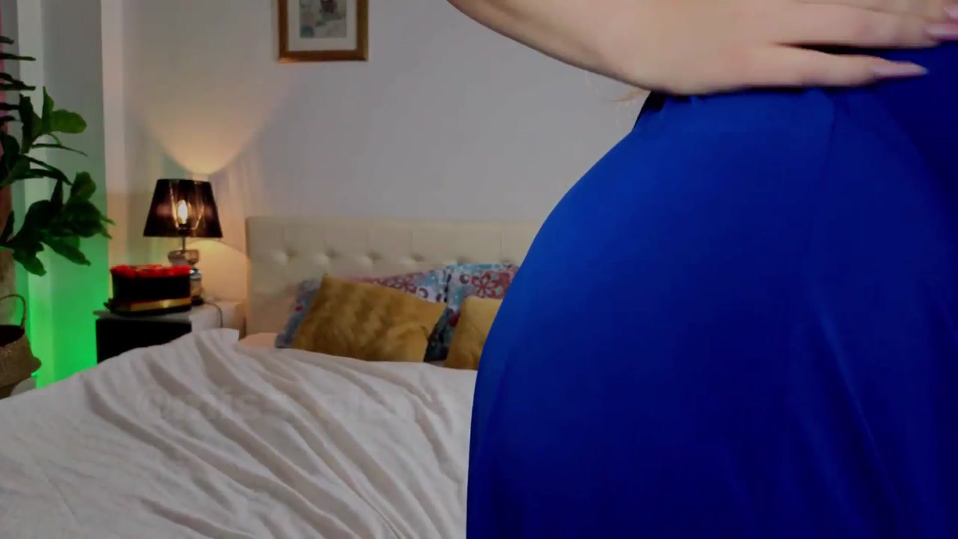 Gallery image thumbnail from Miss__Elena's myfreecams stream on, 05/09/2026, 21:33 image 8 of 20