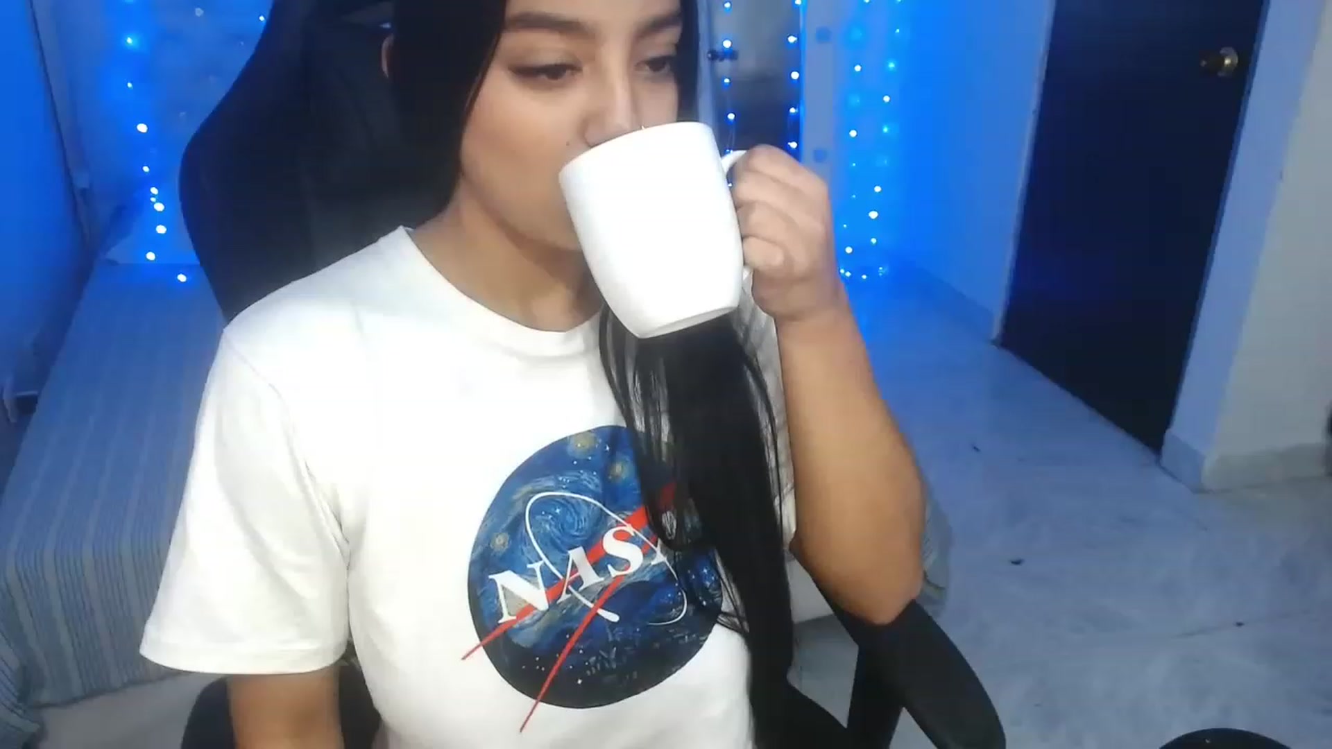 Gallery image thumbnail from Miss__Sabrina's myfreecams stream on, 11/23/2022, 04:31 image 1 of 20