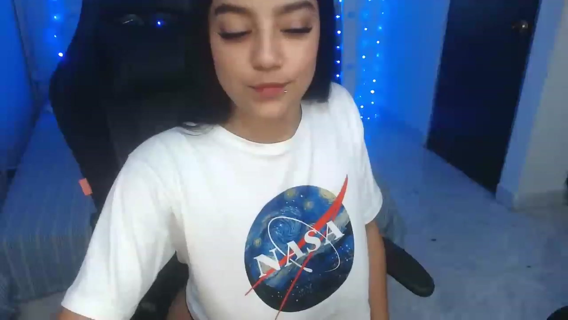 Gallery image thumbnail from Miss__Sabrina's myfreecams stream on, 11/23/2022, 04:31 image 7 of 20