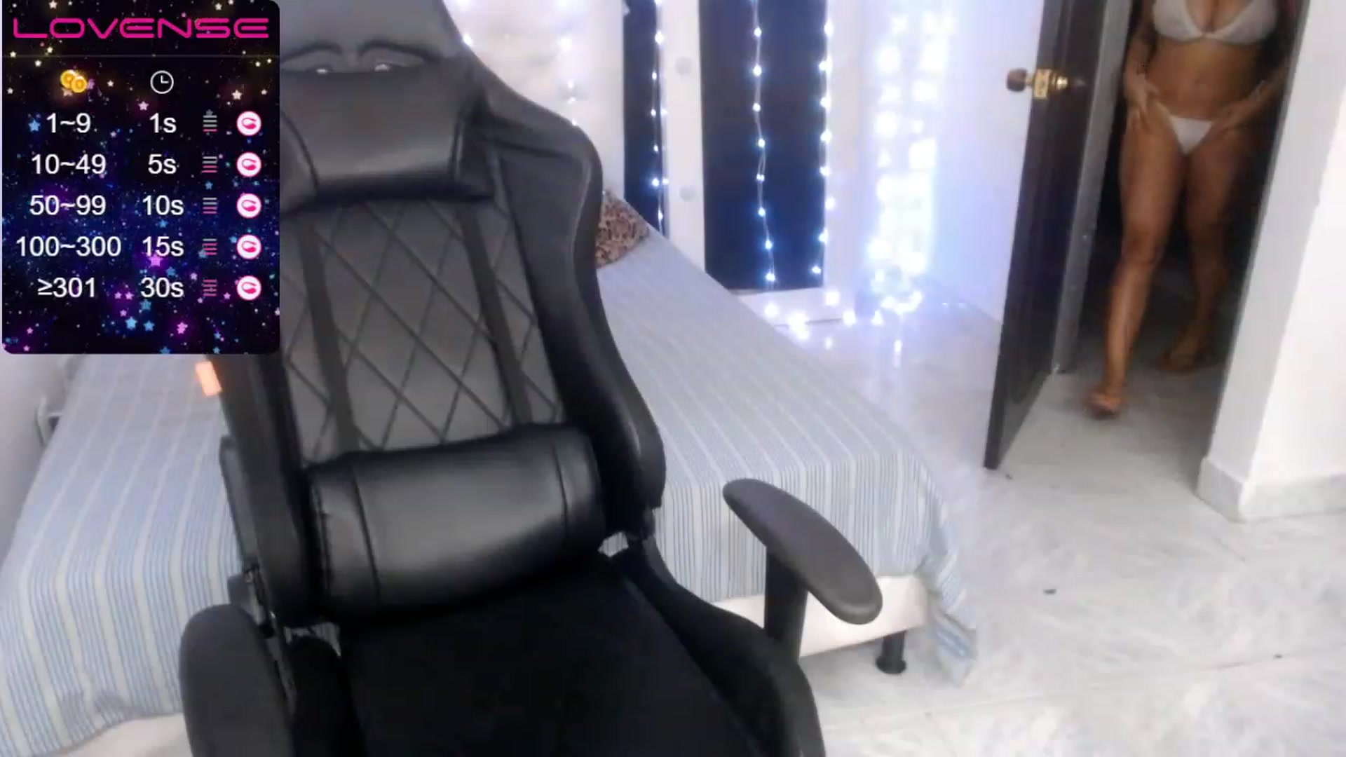 Gallery image thumbnail from Miss__Sabrina's myfreecams stream on, 11/28/2022, 09:33 image 17 of 20