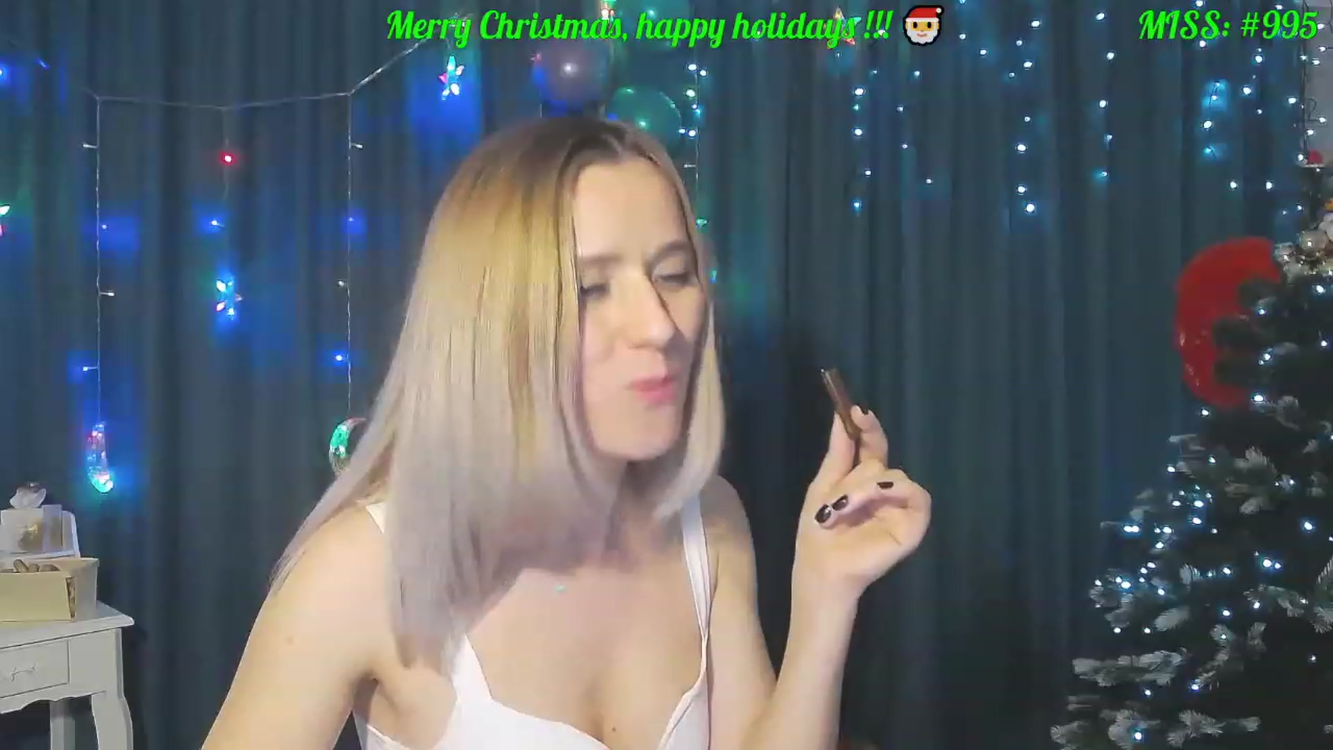 Gallery image thumbnail from Miss___K's myfreecams stream on, 12/25/2022, 04:04 image 7 of 20
