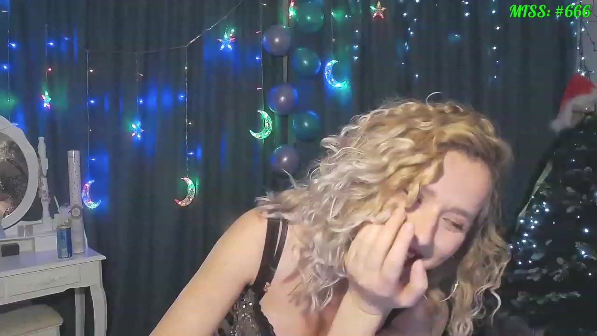 Gallery image thumbnail from Miss___K's myfreecams stream on, 12/31/2022, 20:02 image 8 of 20