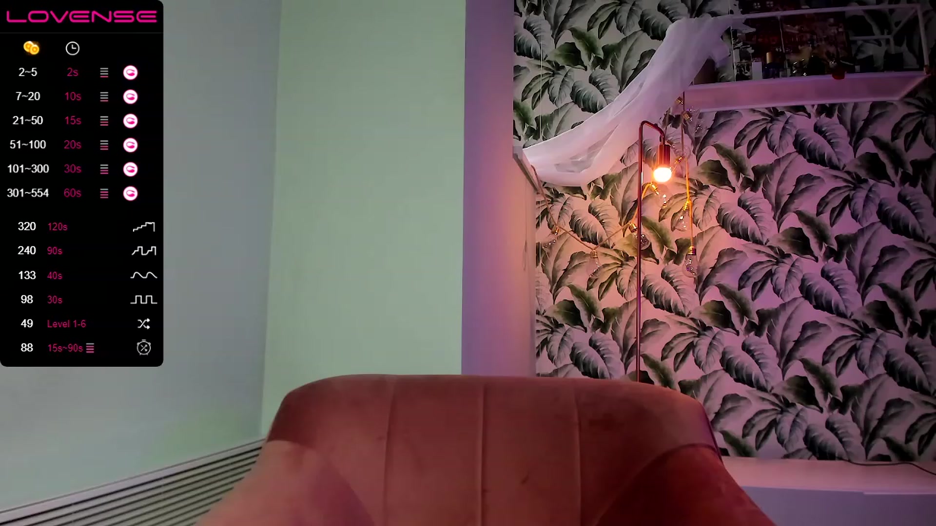 Gallery image thumbnail from Miss__giggles's myfreecams stream on, 06/10/2023, 08:38 image 12 of 20