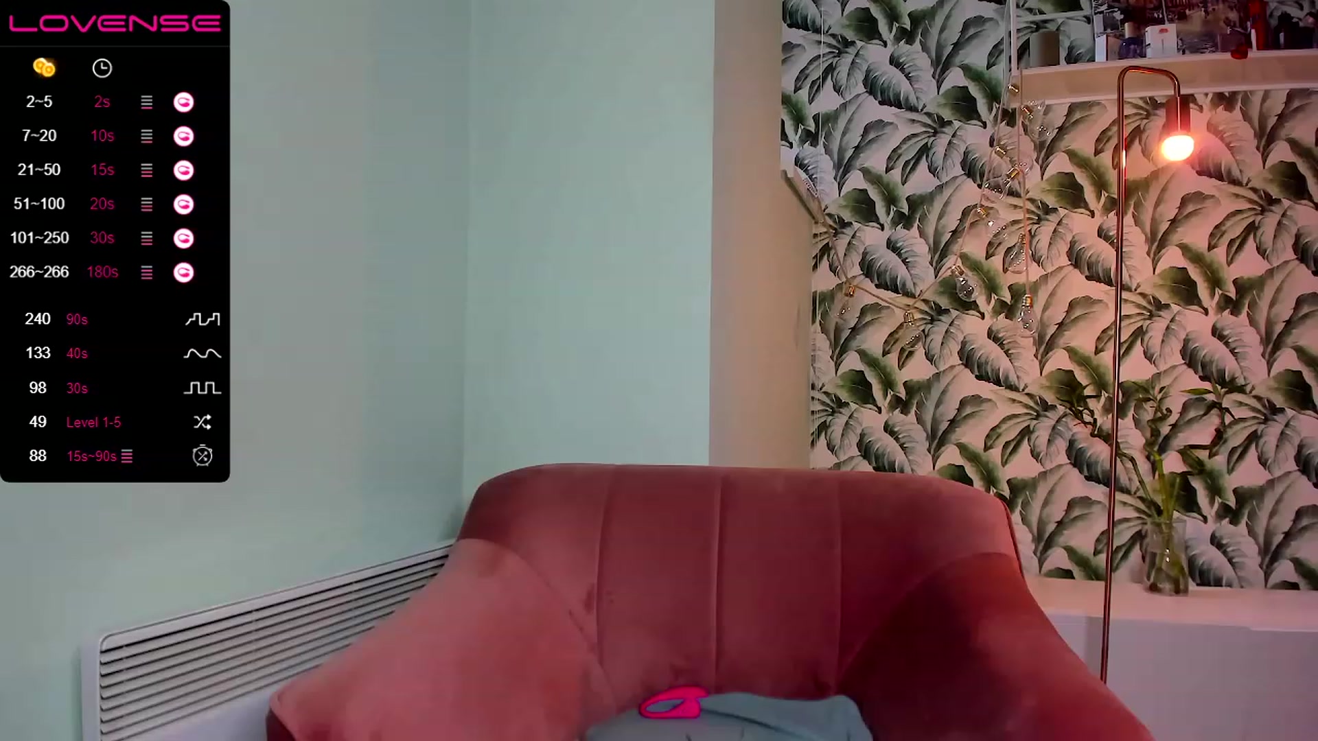 Gallery image thumbnail from Miss__giggles's myfreecams stream on, 06/20/2023, 06:00 image 7 of 20