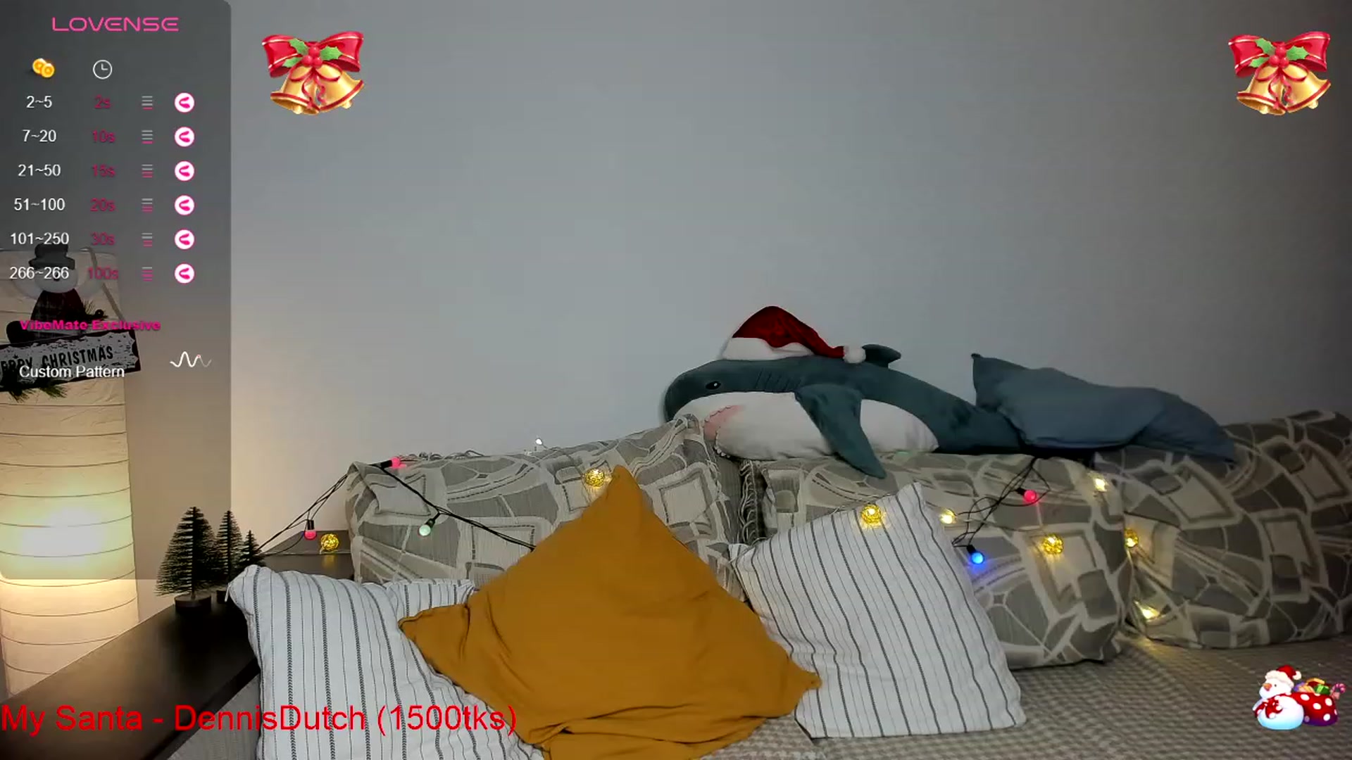 Gallery image thumbnail from Miss__giggles's myfreecams stream on, 12/24/2023, 20:31 image 14 of 20