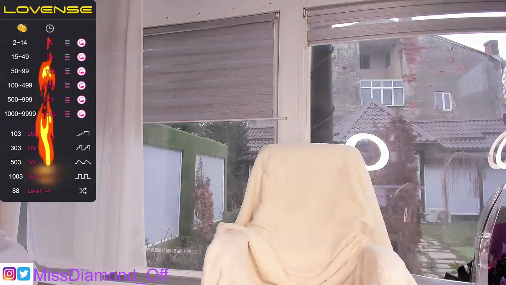 Gallery image thumbnail from Miss_diamond_'s myfreecams stream on, 12/22/2022, 14:11 image 18 of 20
