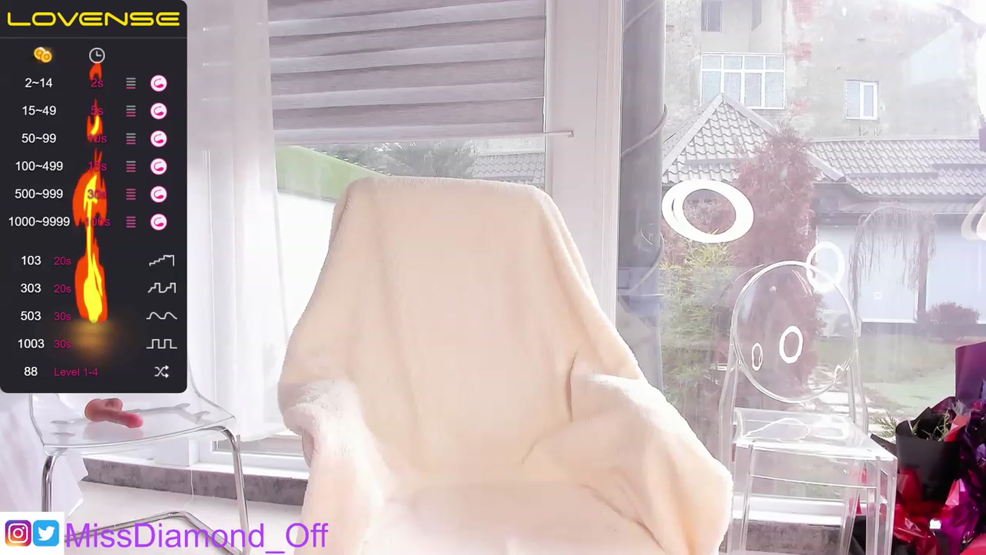 Gallery image thumbnail from Miss_diamond_'s myfreecams stream on, 12/28/2022, 08:39 image 3 of 20