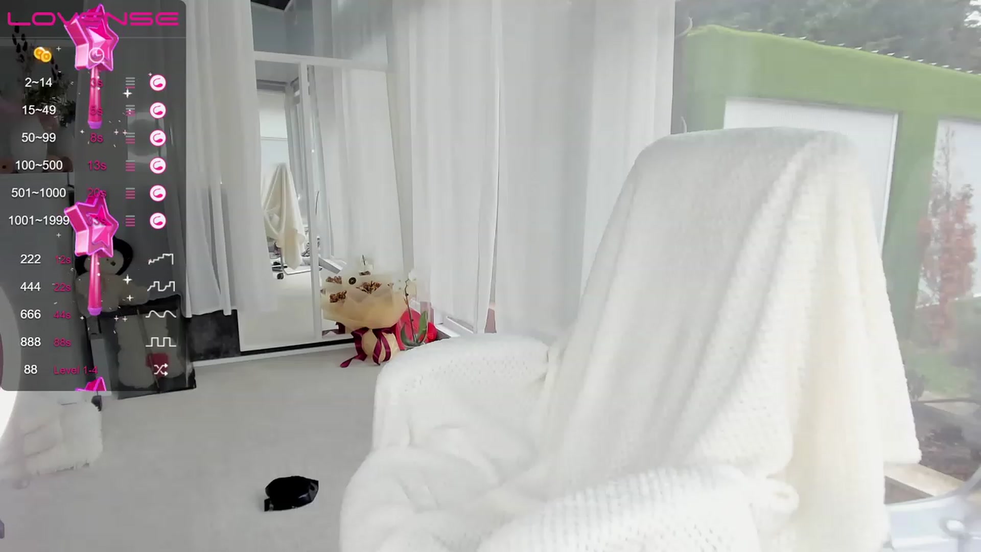 Gallery image thumbnail from Miss_diamond_'s myfreecams stream on, 03/16/2023, 11:24 image 15 of 20
