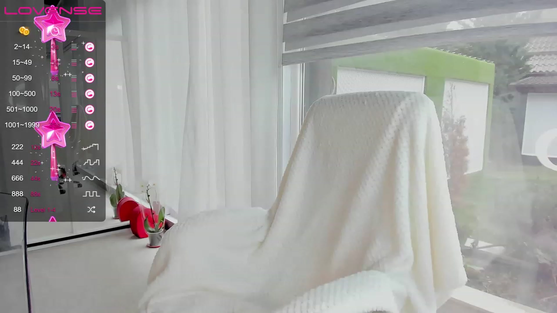 Gallery image thumbnail from Miss_diamond_'s myfreecams stream on, 03/18/2023, 14:05 image 16 of 20