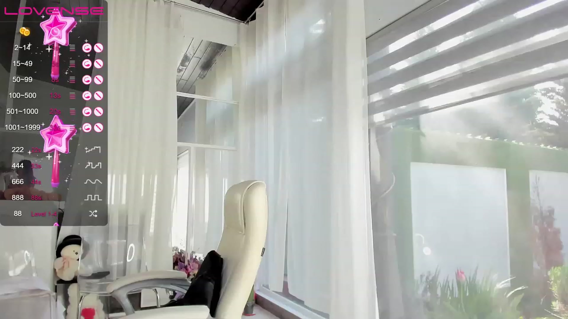 Gallery image thumbnail from Miss_diamond_'s myfreecams stream on, 04/15/2023, 12:31 image 18 of 20