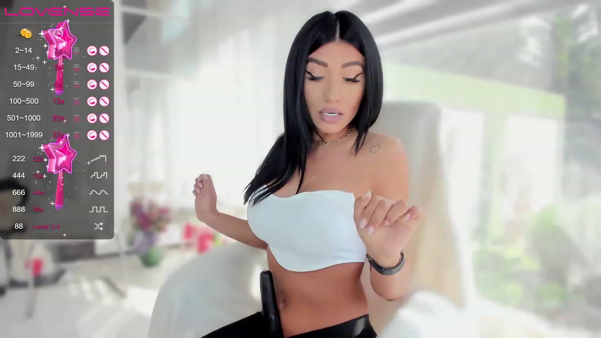 Gallery image thumbnail from Miss_diamond_'s myfreecams stream on, 04/22/2023, 07:26 image 7 of 20