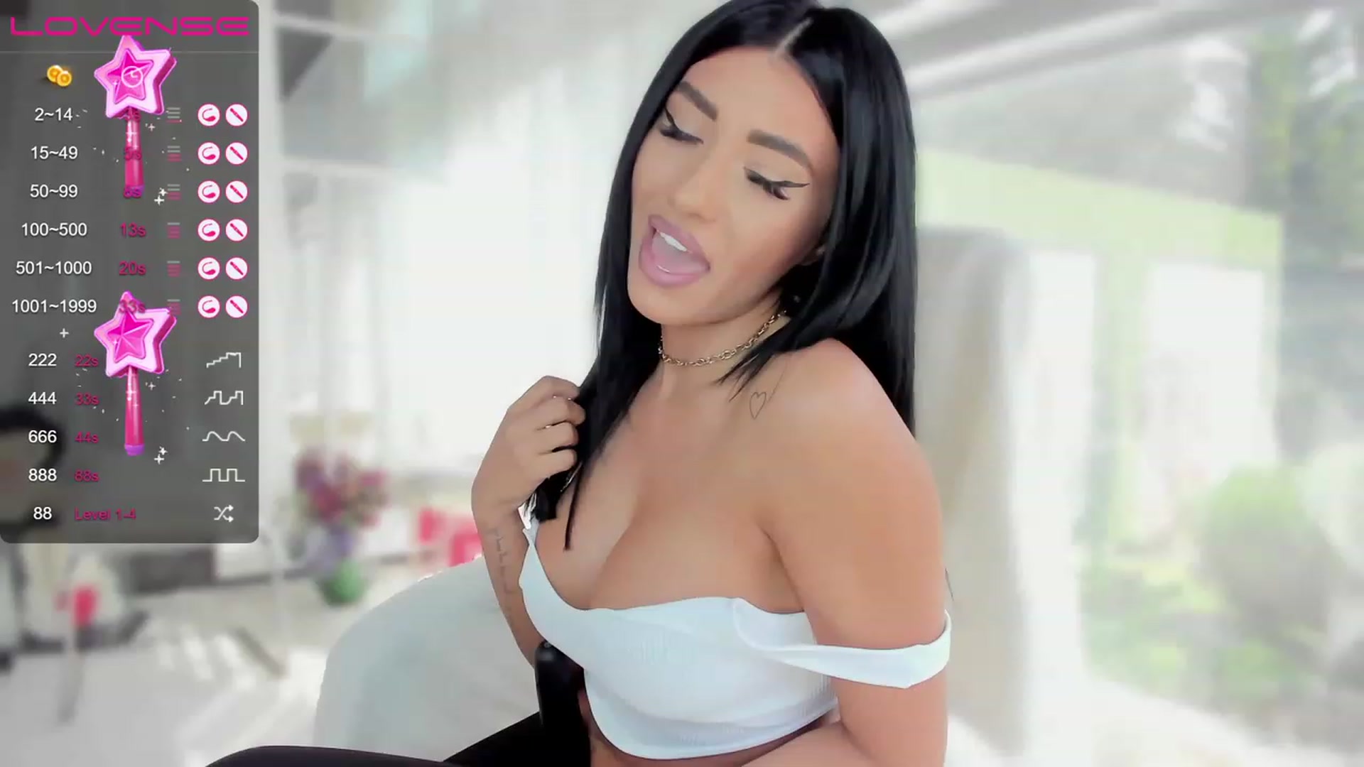 Gallery image thumbnail from Miss_diamond_'s myfreecams stream on, 04/22/2023, 07:26 image 6 of 20
