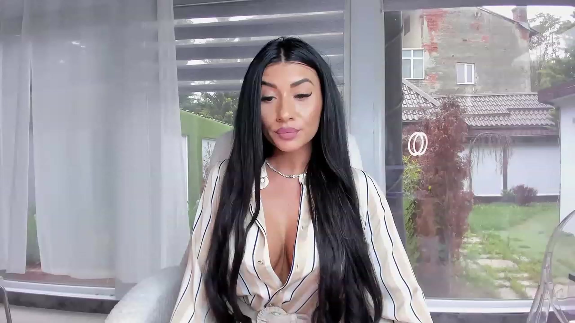 Gallery image thumbnail from Miss_diamond_'s myfreecams stream on, 05/08/2023, 12:11 image 3 of 20