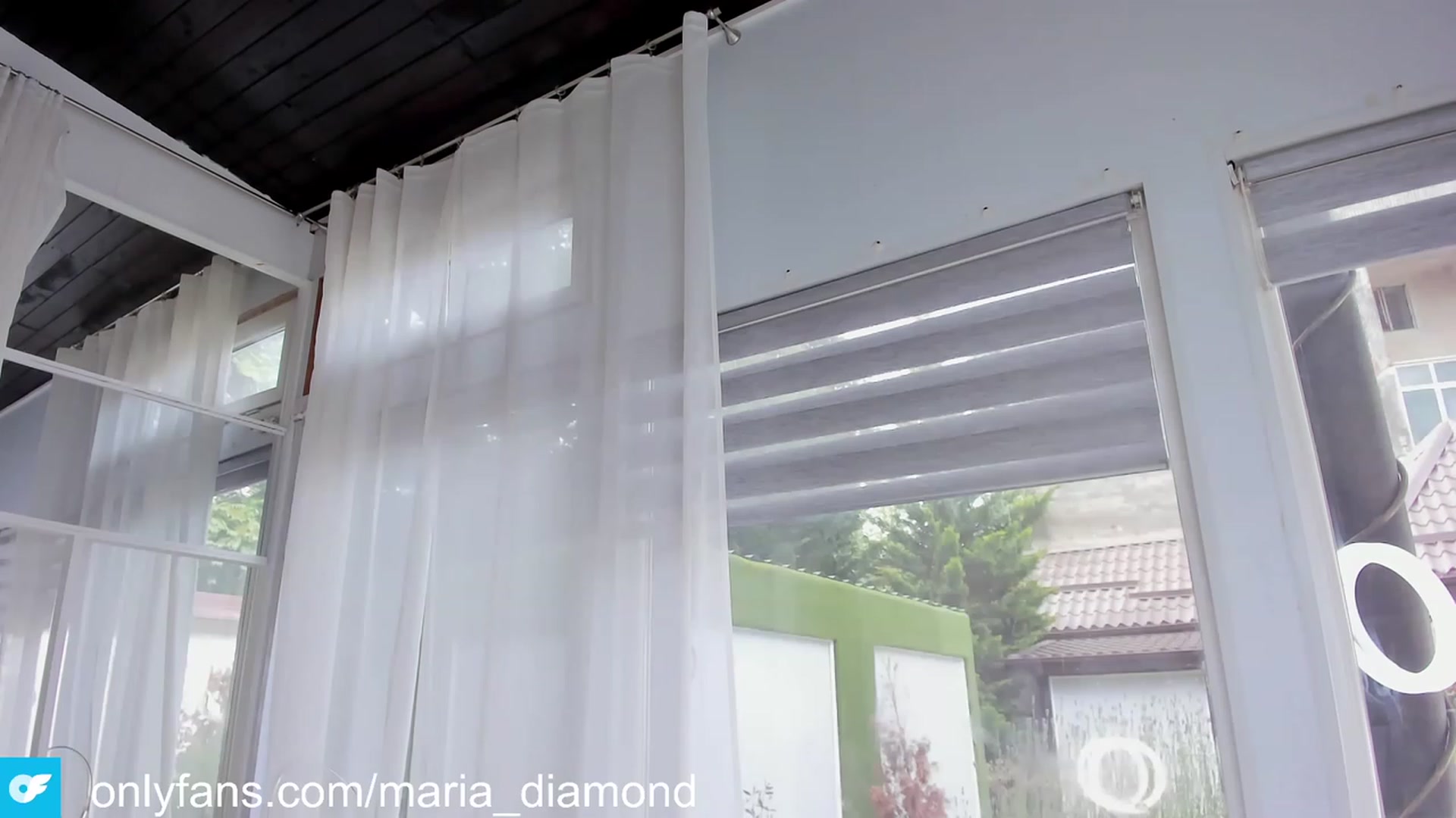 Gallery image thumbnail from Miss_diamond_'s myfreecams stream on, 06/16/2023, 13:59 image 15 of 20