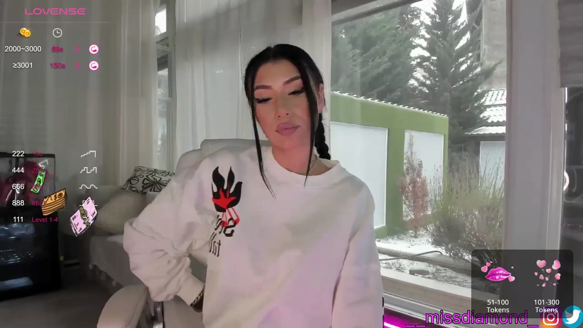 Gallery image thumbnail from Miss_diamond_'s myfreecams stream on, 01/09/2024, 09:18 image 10 of 20