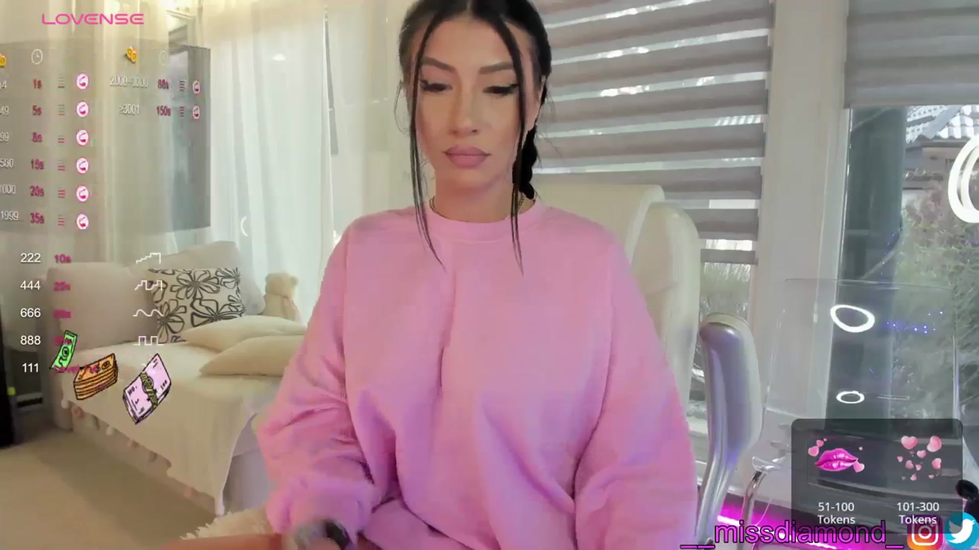 Gallery image thumbnail from Miss_diamond_'s myfreecams stream on, 01/10/2024, 11:09 image 9 of 20