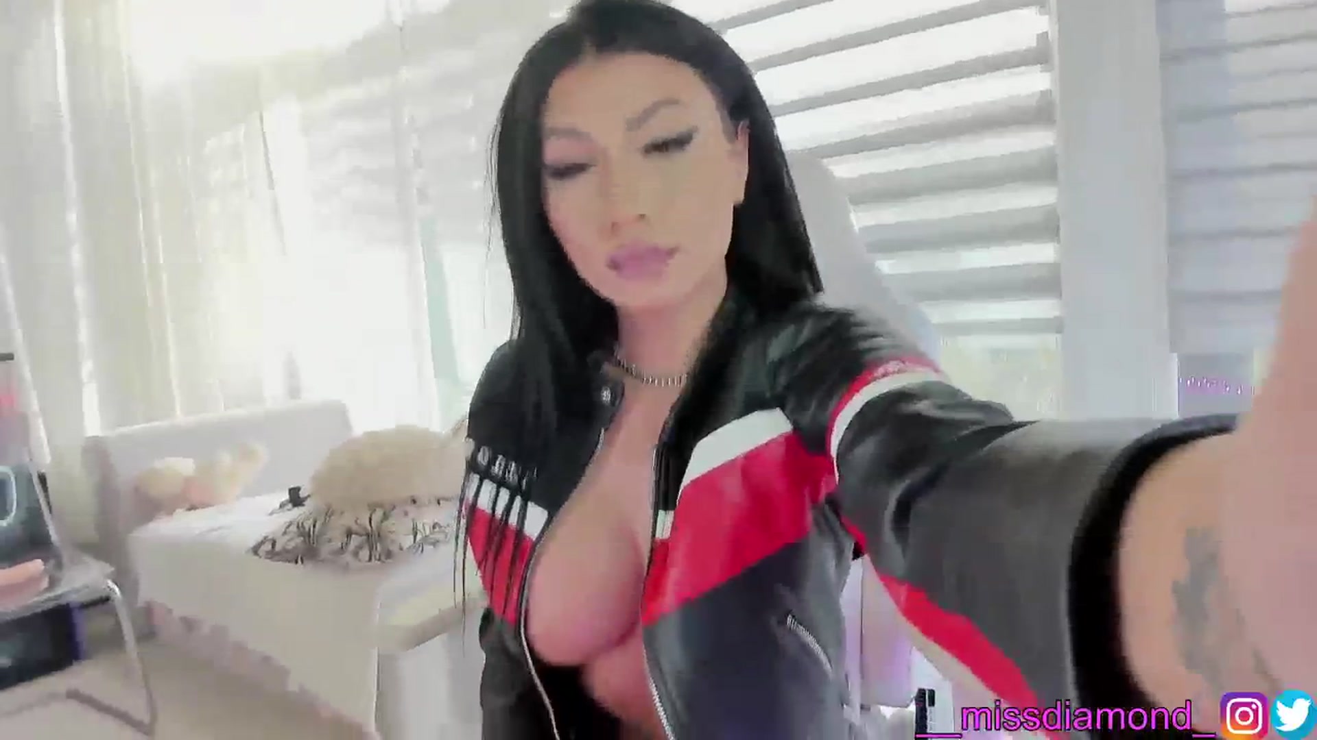 Gallery image thumbnail from Miss_diamond_'s myfreecams stream on, 02/03/2024, 10:28 image 9 of 20