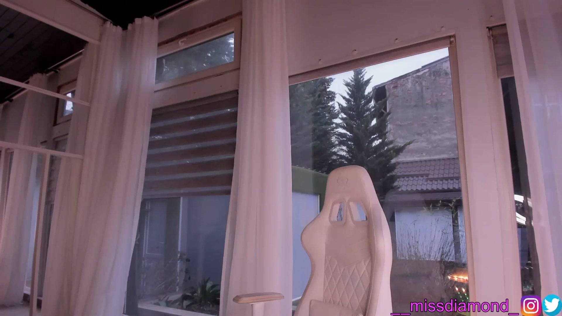 Gallery image thumbnail from Miss_diamond_'s myfreecams stream on, 03/14/2024, 15:05 image 15 of 20