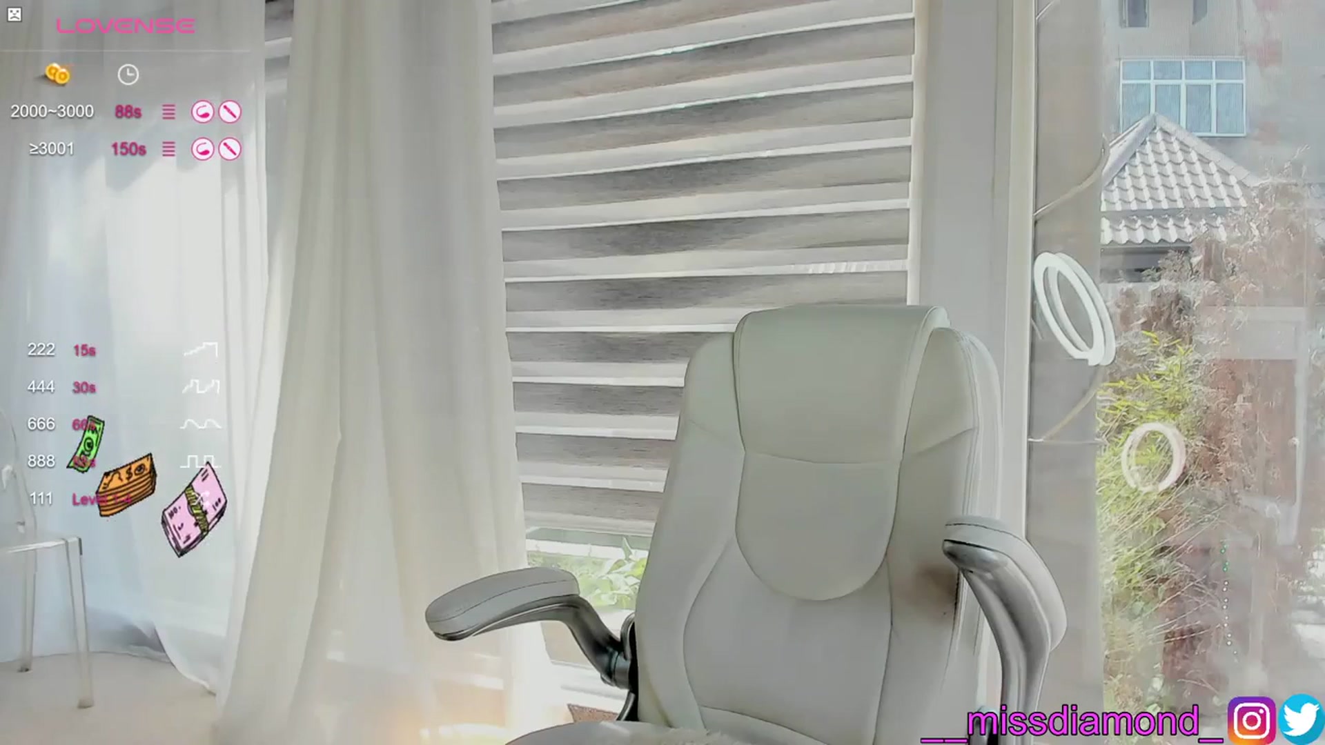 Gallery image thumbnail from Miss_diamond_'s myfreecams stream on, 04/13/2024, 11:35 image 11 of 20