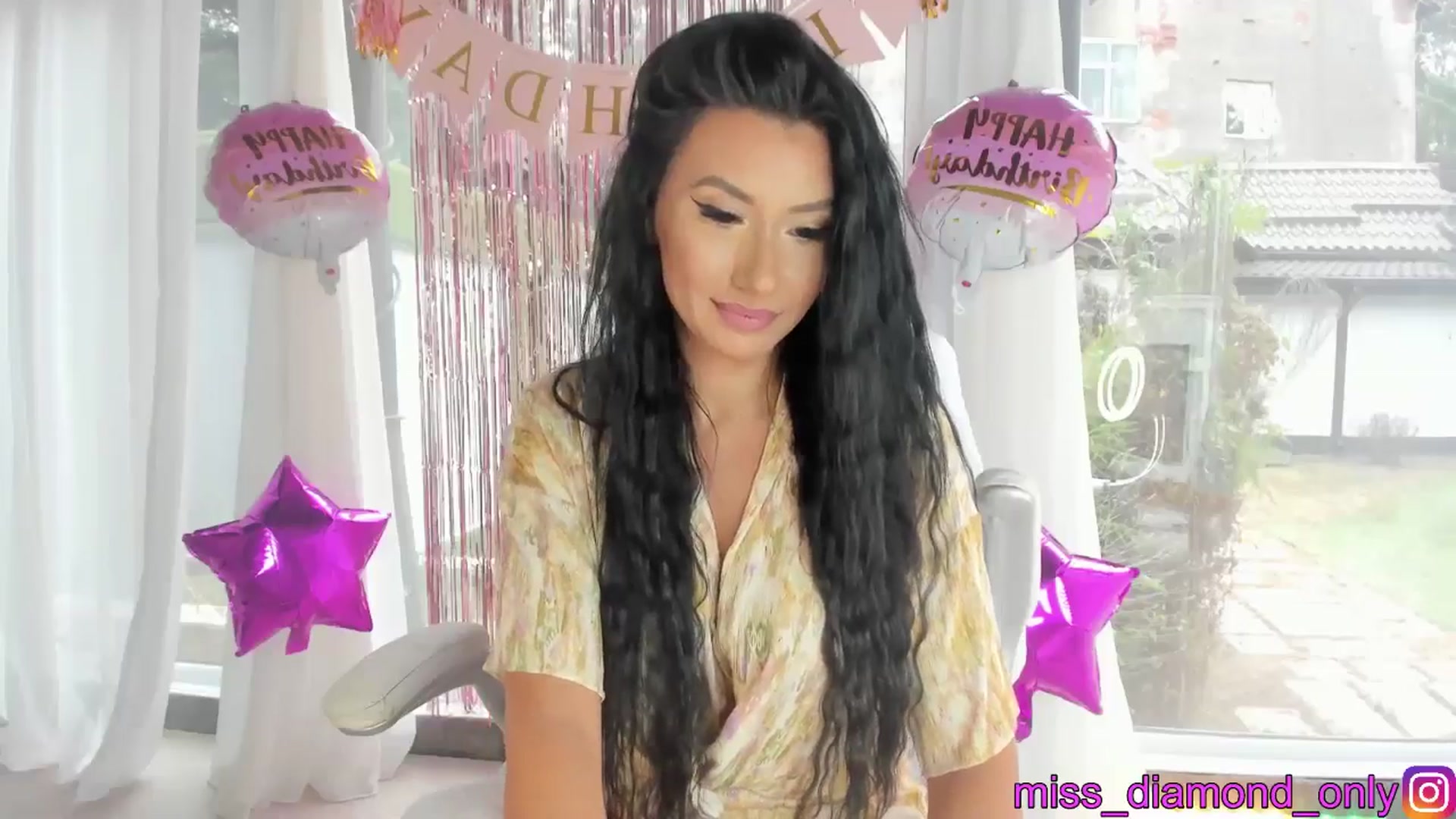 Gallery image thumbnail from Miss_diamond_'s myfreecams stream on, 08/29/2024, 07:30 image 7 of 20