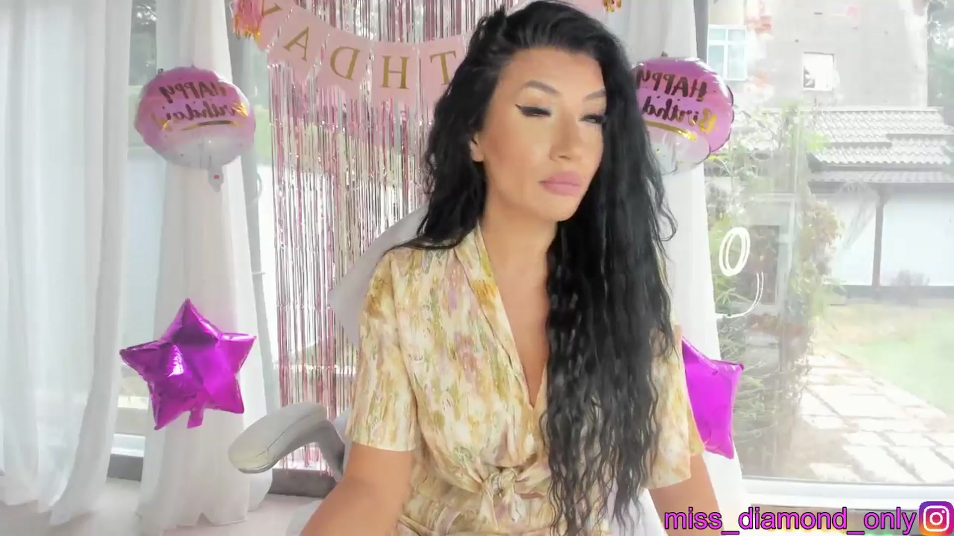 Gallery image thumbnail from Miss_diamond_'s myfreecams stream on, 08/29/2024, 07:30 image 13 of 20