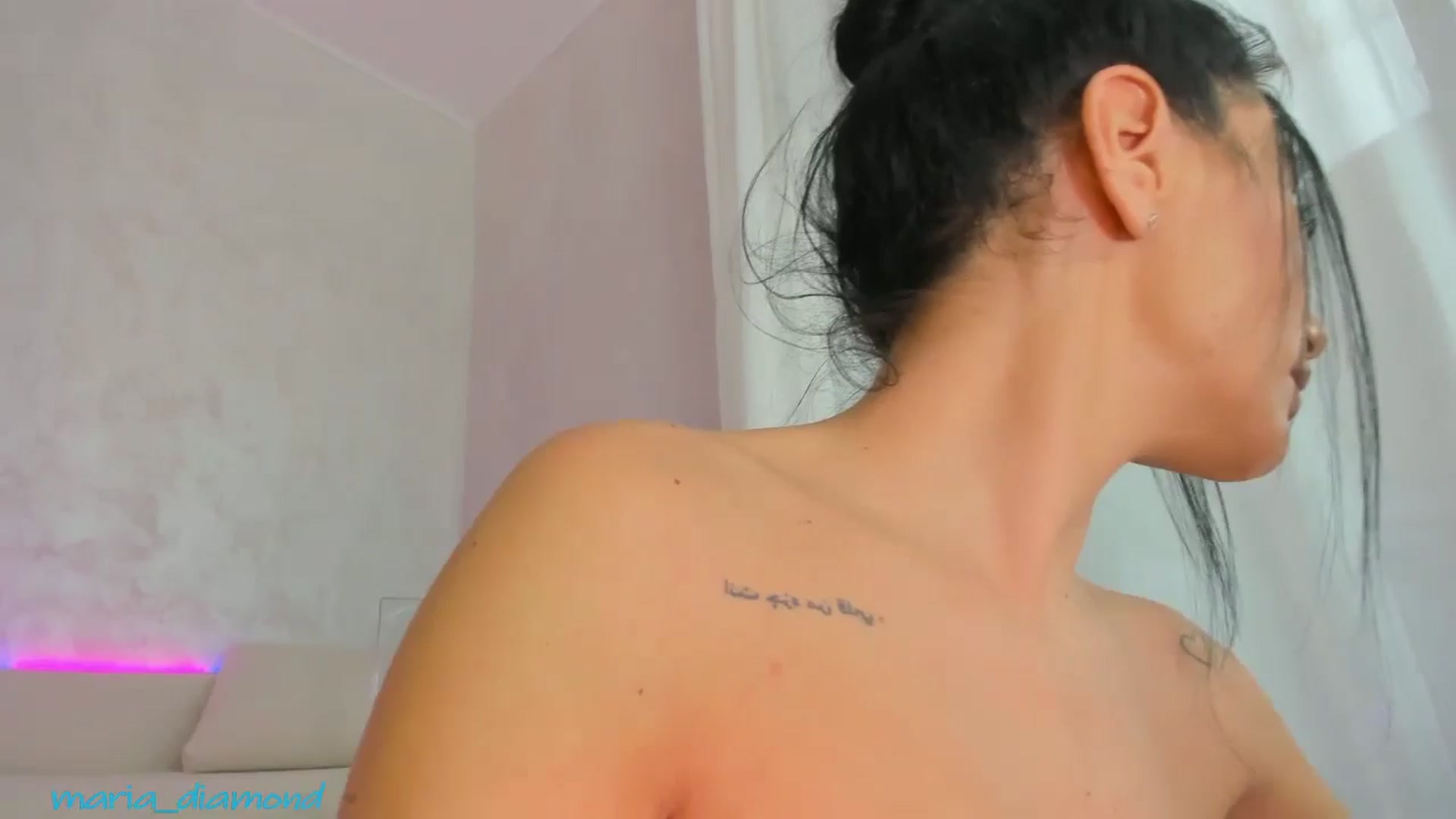 Gallery image thumbnail from Miss_diamond_'s myfreecams stream on, 11/30/2024, 12:16 image 16 of 20