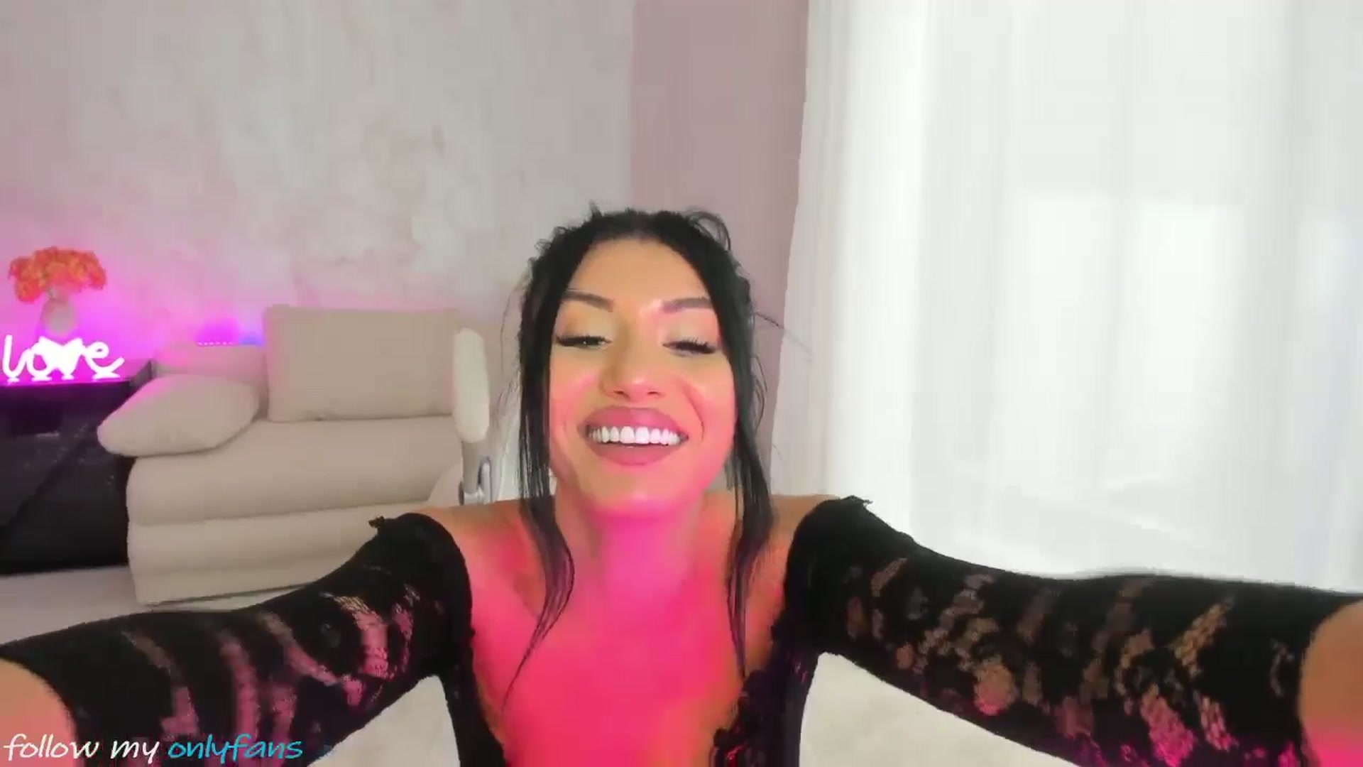 Gallery image thumbnail from Miss_diamond_'s myfreecams stream on, 12/04/2024, 09:29 image 9 of 20