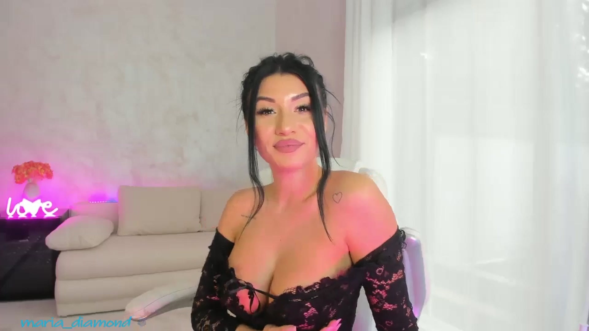 Gallery image thumbnail from Miss_diamond_'s myfreecams stream on, 12/04/2024, 09:29 image 15 of 20
