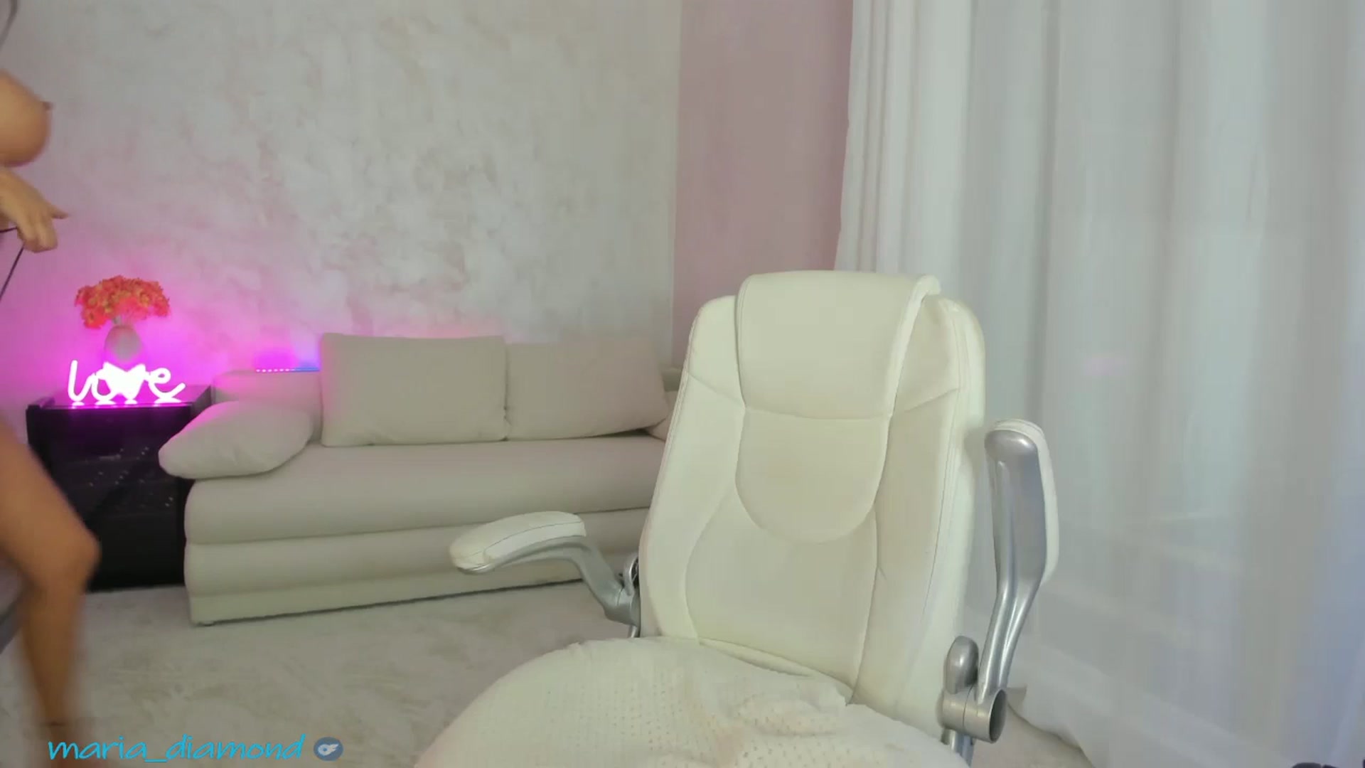 Gallery image thumbnail from Miss_diamond_'s myfreecams stream on, 12/04/2024, 12:49 image 13 of 20