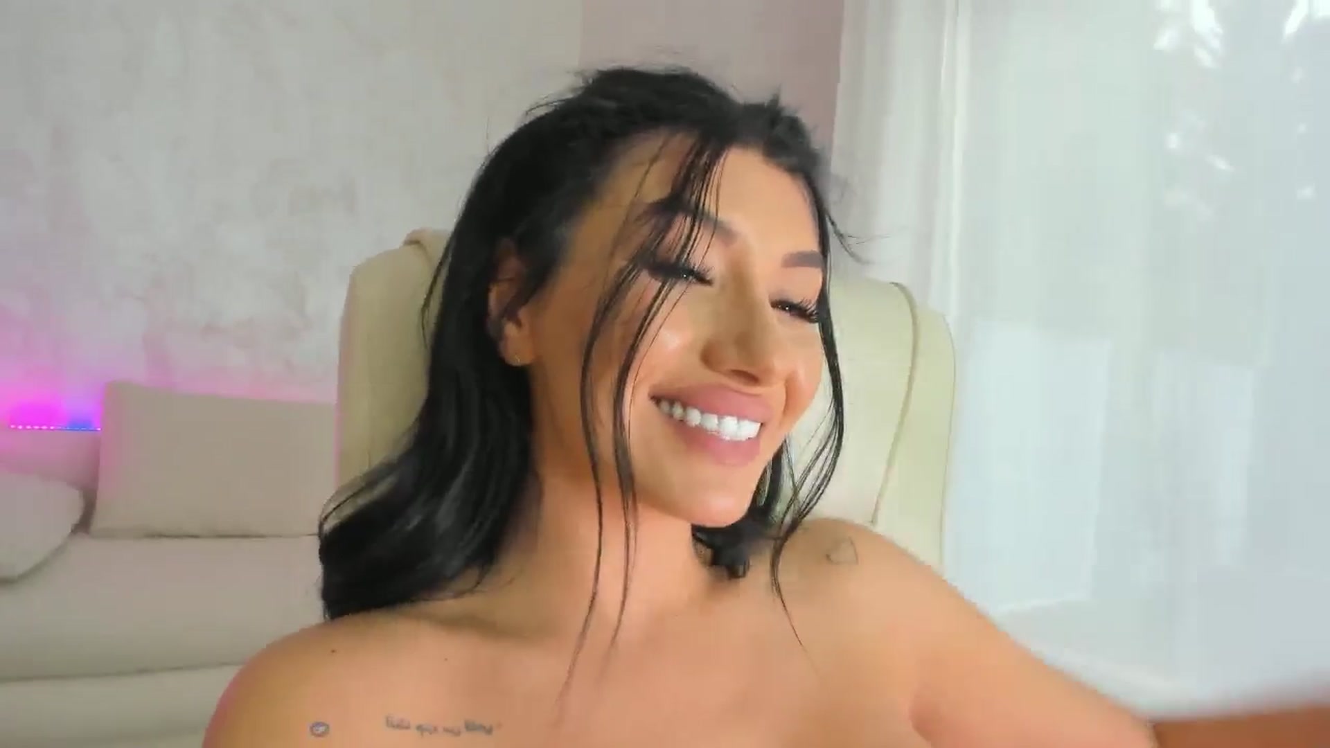 Gallery image thumbnail from Miss_diamond_'s myfreecams stream on, 12/06/2024, 09:51 image 5 of 20