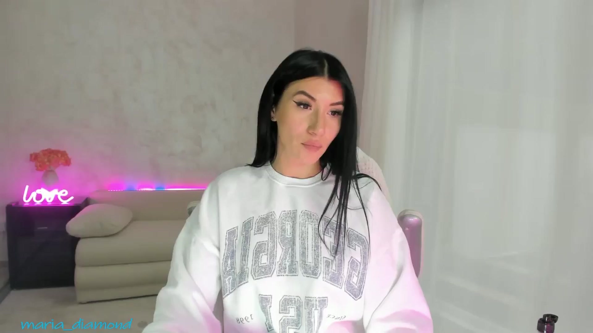 Gallery image thumbnail from Miss_diamond_'s myfreecams stream on, 12/08/2024, 13:37 image 17 of 20
