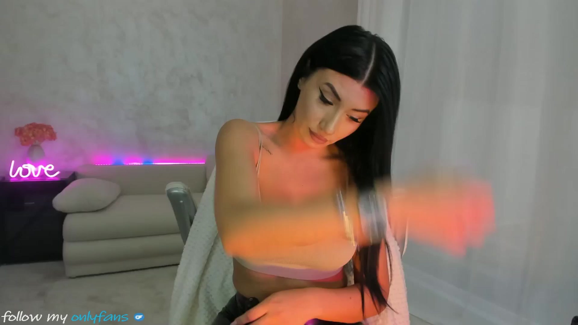 Gallery image thumbnail from Miss_diamond_'s myfreecams stream on, 12/09/2024, 09:25 image 6 of 20