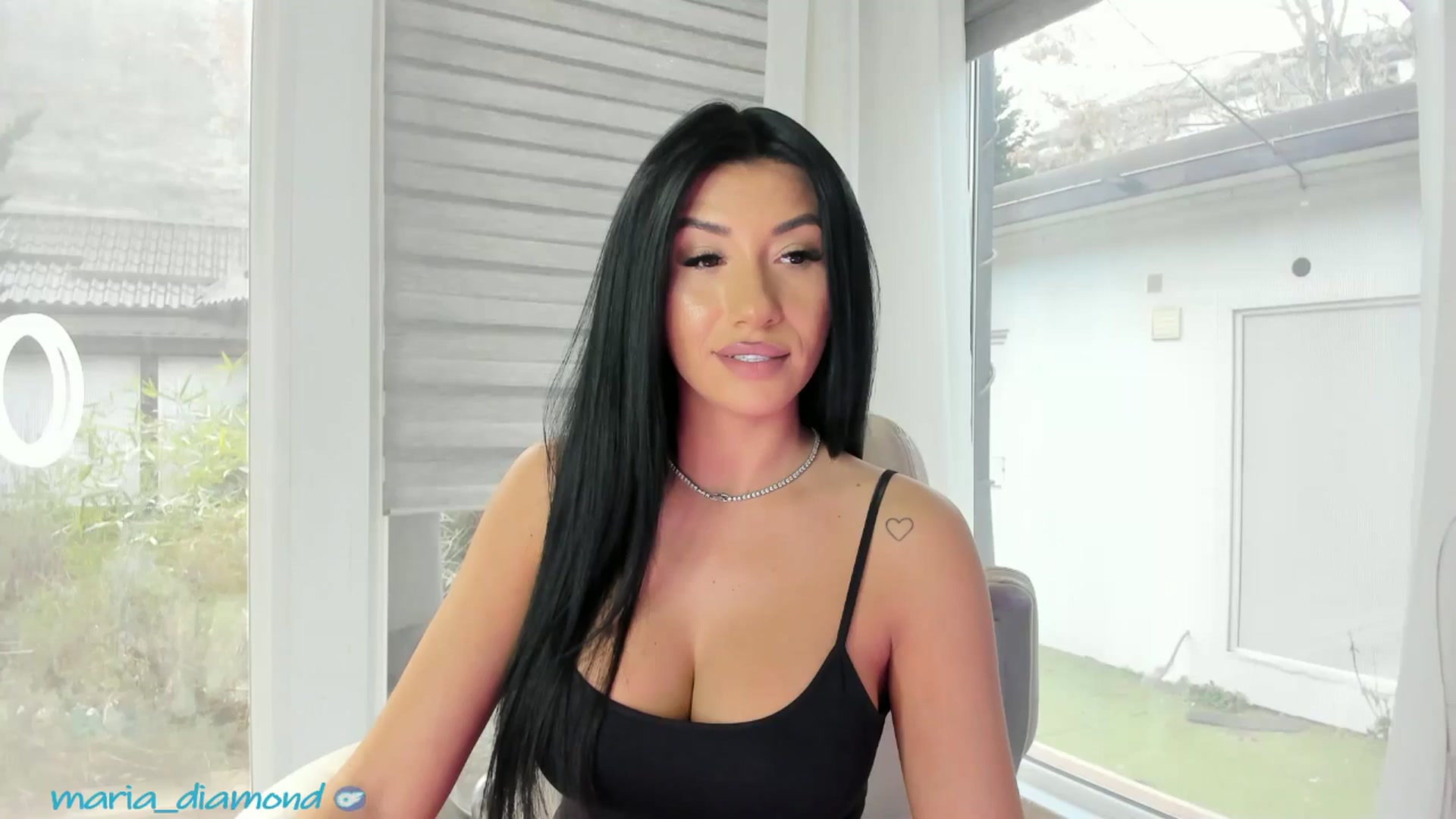 Gallery image thumbnail from Miss_diamond_'s myfreecams stream on, 01/10/2025, 10:08 image 8 of 20