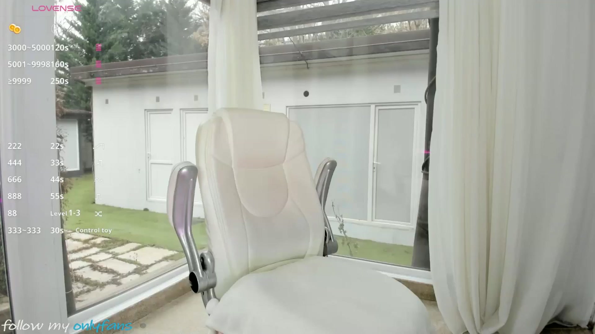 Gallery image thumbnail from Miss_diamond_'s myfreecams stream on, 01/25/2025, 11:17 image 3 of 20