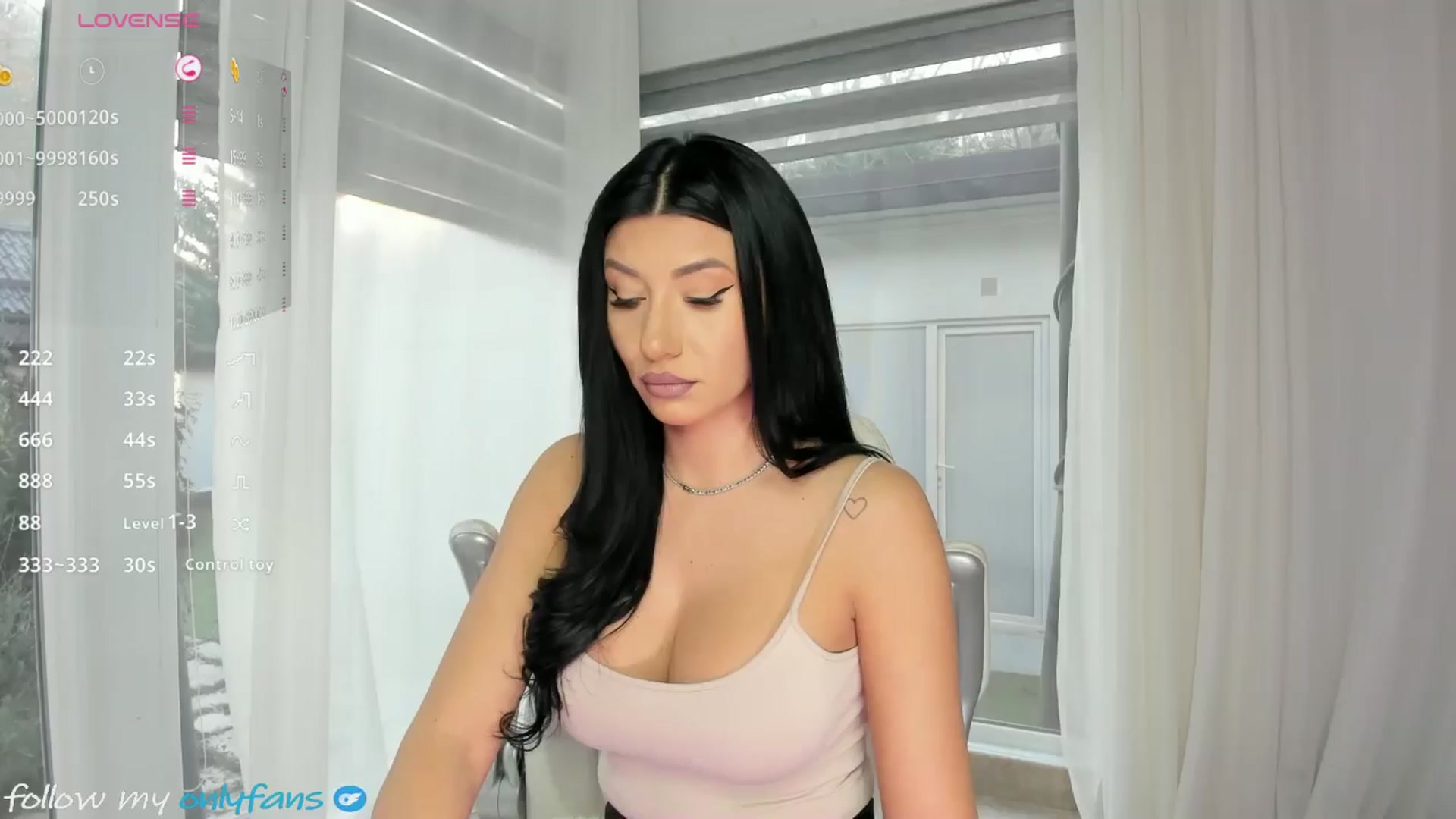 Gallery image thumbnail from Miss_diamond_'s myfreecams stream on, 01/30/2025, 08:12 image 1 of 20