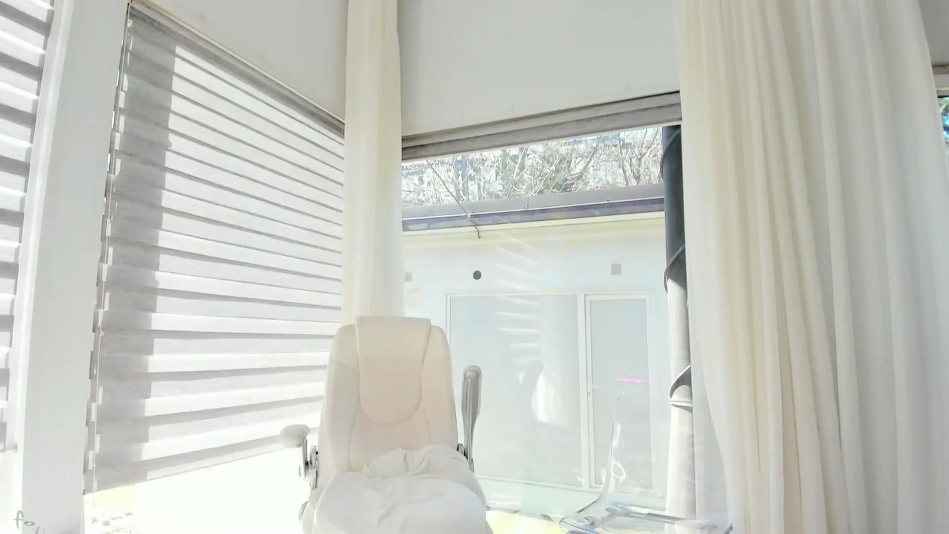 Gallery image thumbnail from Miss_diamond_'s myfreecams stream on, 03/08/2025, 11:23 image 17 of 20
