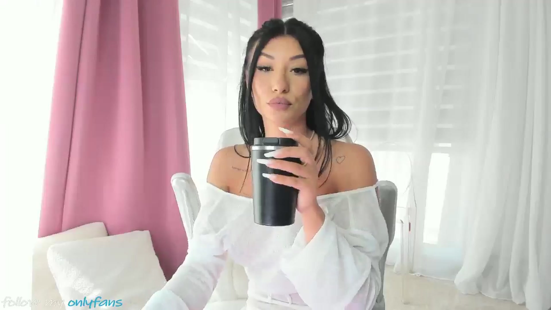 Gallery image thumbnail from Miss_diamond_'s myfreecams stream on, 04/28/2025, 12:29 image 2 of 20