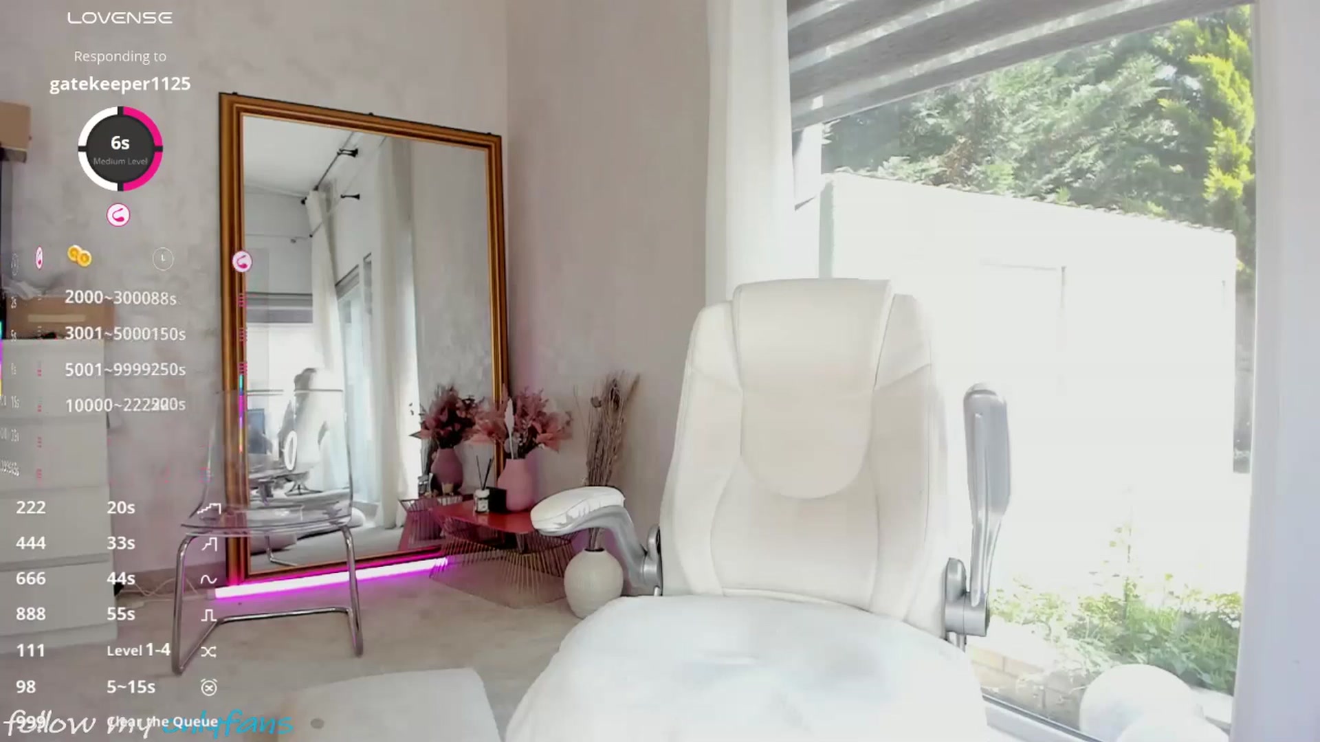 Gallery image thumbnail from Miss_diamond_'s myfreecams stream on, 06/21/2025, 09:19 image 2 of 20
