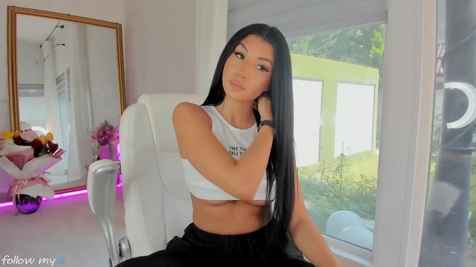 Gallery image thumbnail from Miss_diamond_'s myfreecams stream on, 06/30/2025, 07:23 image 7 of 20