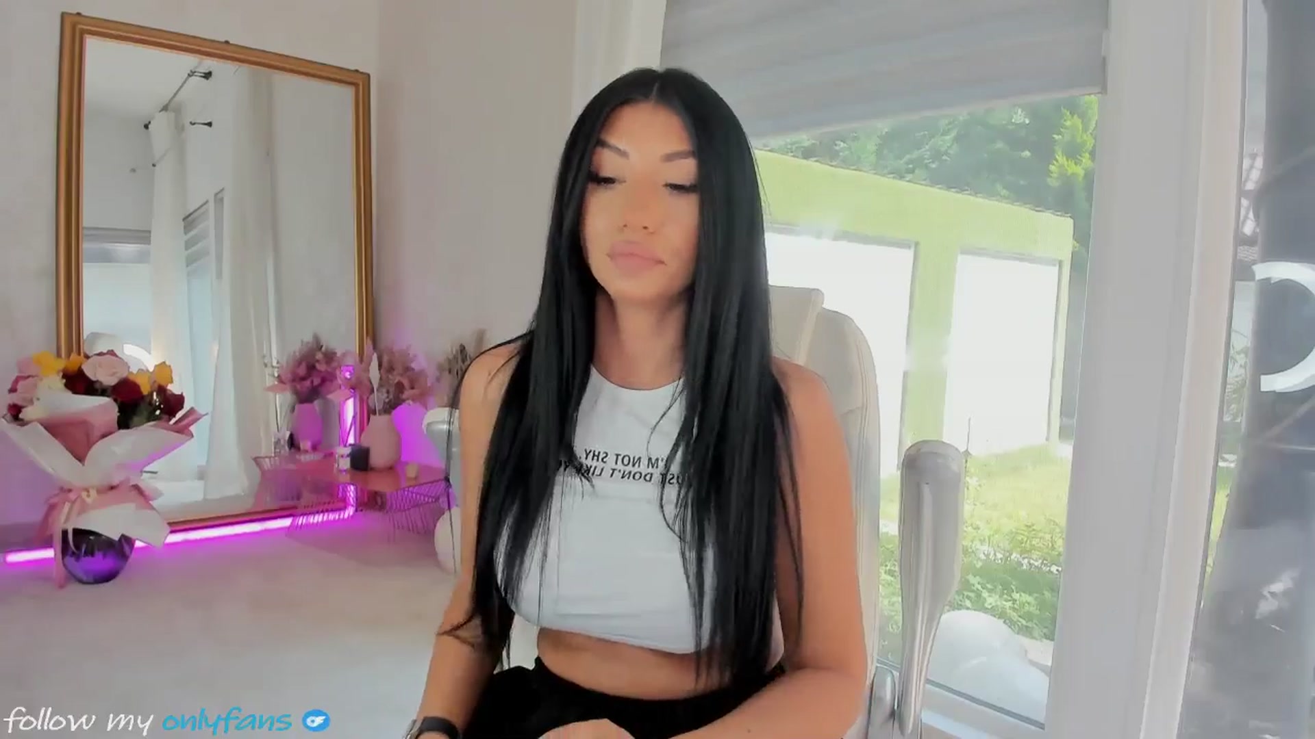 Gallery image thumbnail from Miss_diamond_'s myfreecams stream on, 06/30/2025, 07:23 image 16 of 20