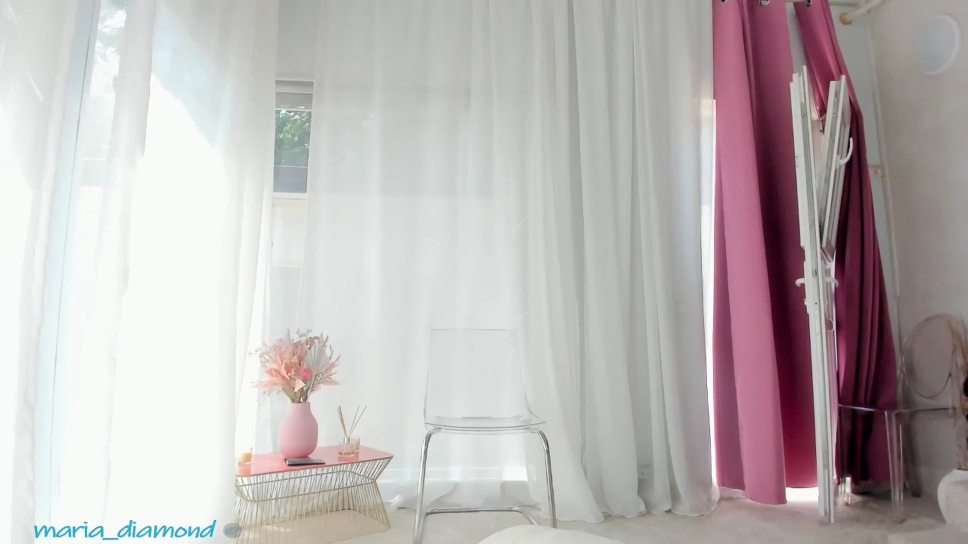 Gallery image thumbnail from Miss_diamond_'s myfreecams stream on, 07/27/2025, 10:04 image 14 of 20