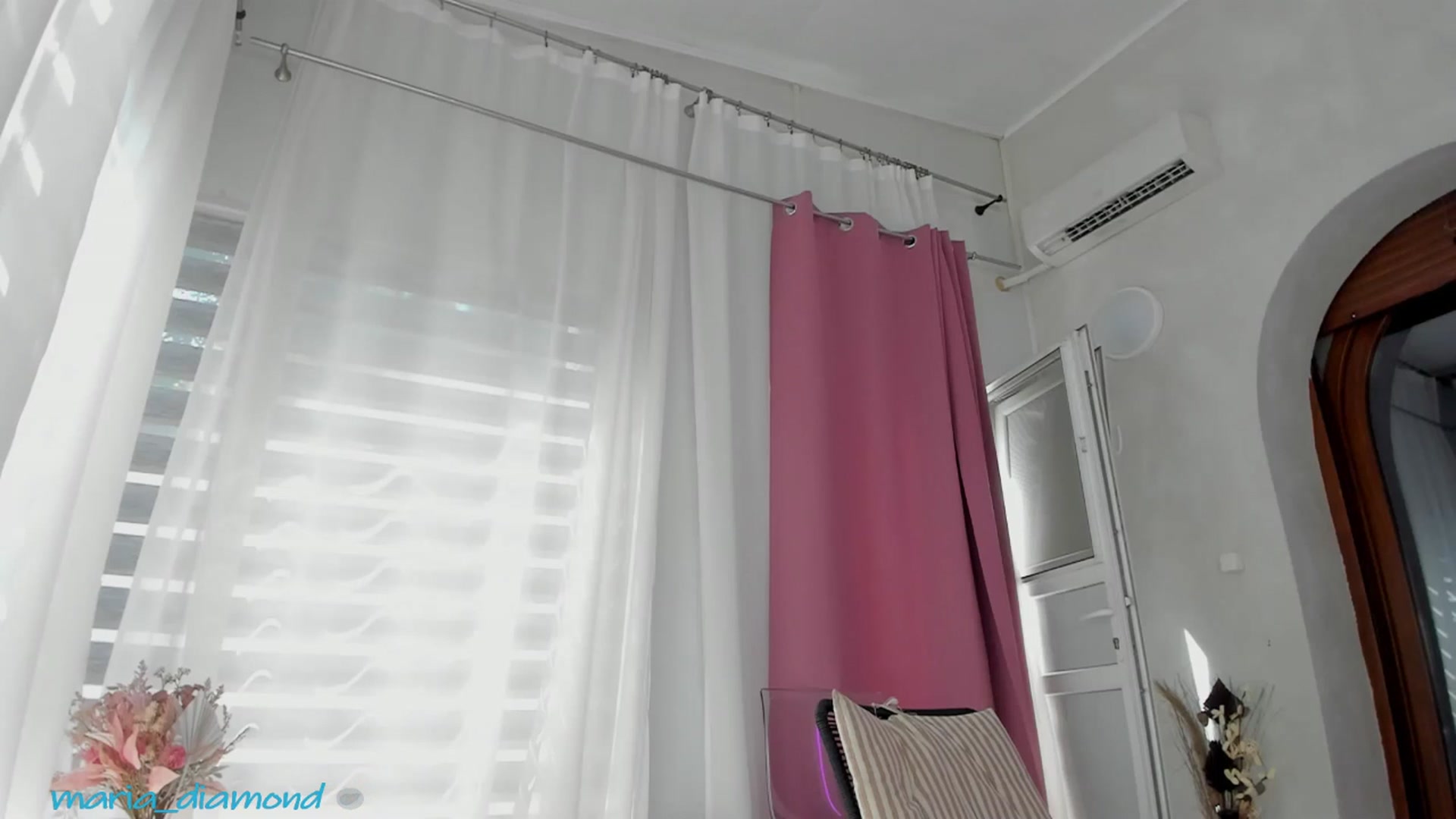 Gallery image thumbnail from Miss_diamond_'s myfreecams stream on, 08/15/2025, 08:47 image 9 of 20