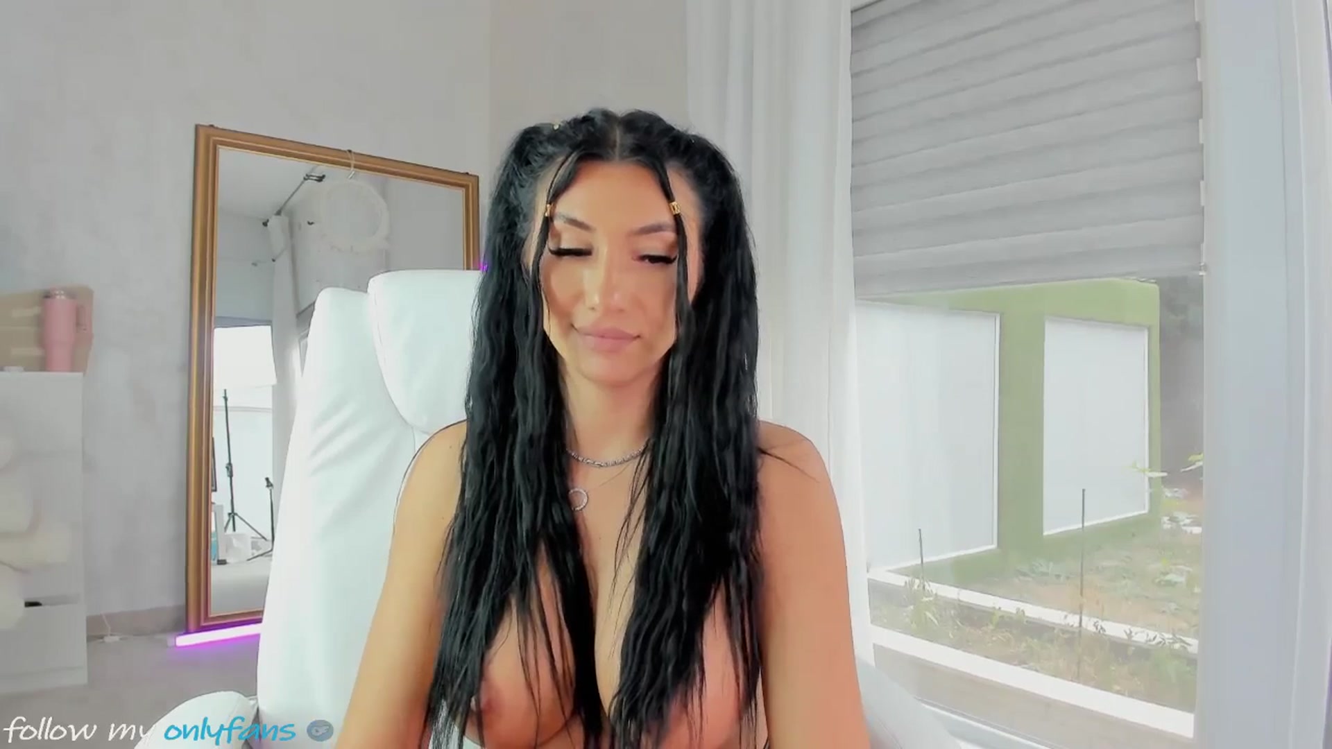 Gallery image thumbnail from Miss_diamond_'s myfreecams stream on, 09/11/2025, 12:16 image 18 of 20
