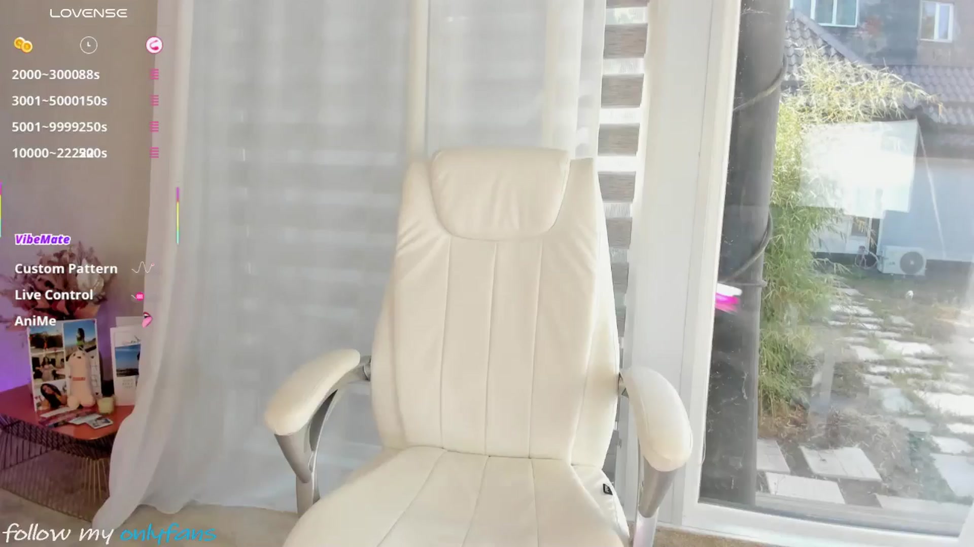 Gallery image thumbnail from Miss_diamond_'s myfreecams stream on, 09/28/2025, 12:59 image 10 of 20
