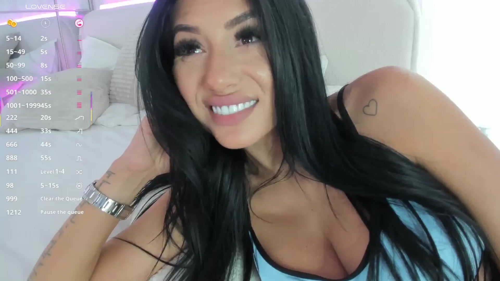 Gallery image thumbnail from Miss_diamond_'s myfreecams stream on, 10/12/2025, 09:29 image 11 of 20