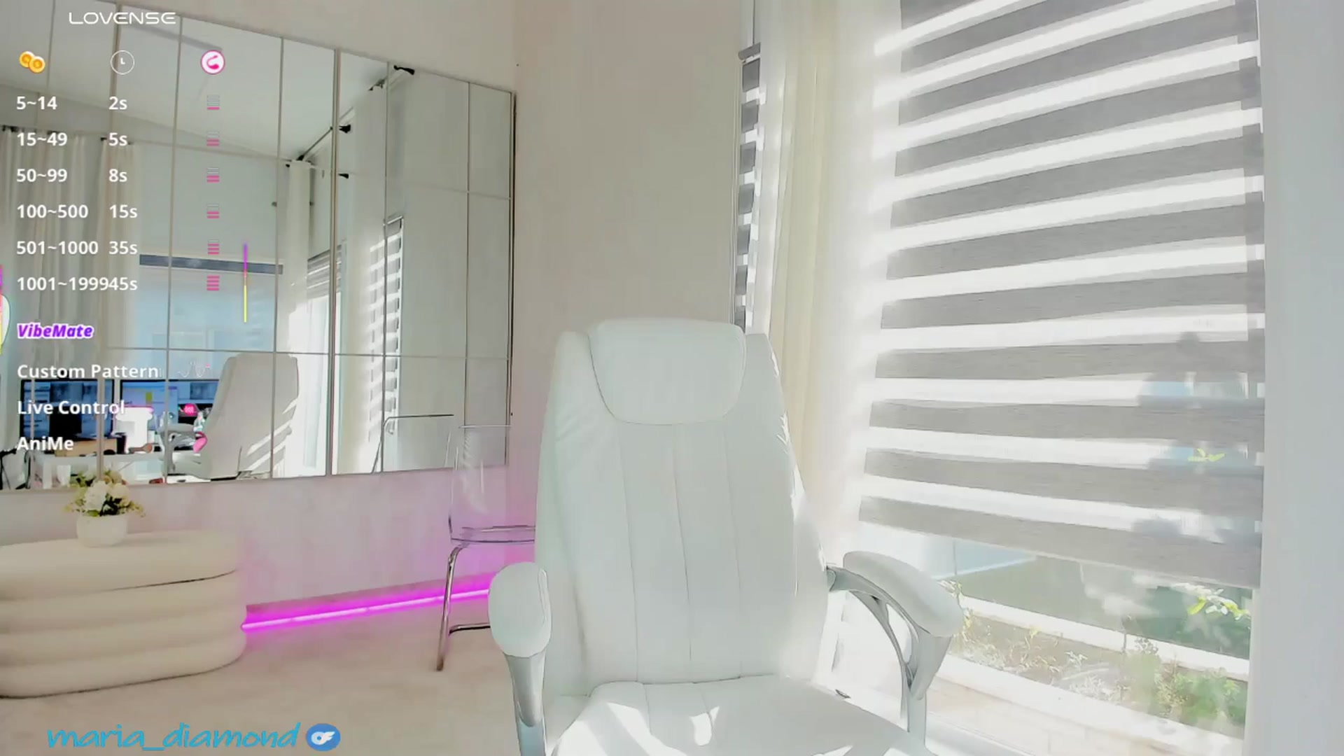 Gallery image thumbnail from Miss_diamond_'s myfreecams stream on, 10/22/2025, 11:26 image 10 of 20