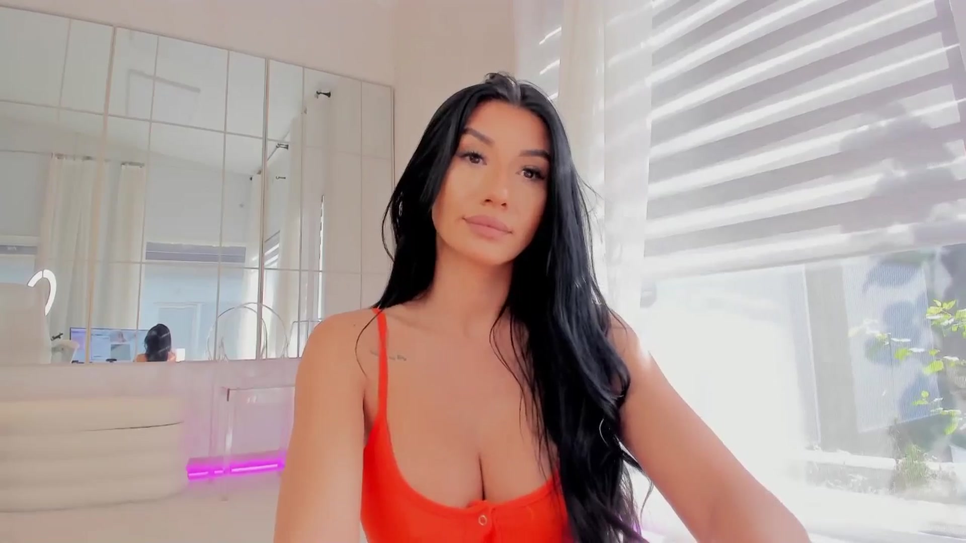 Gallery image thumbnail from Miss_diamond_'s myfreecams stream on, 10/28/2025, 10:31 image 11 of 20