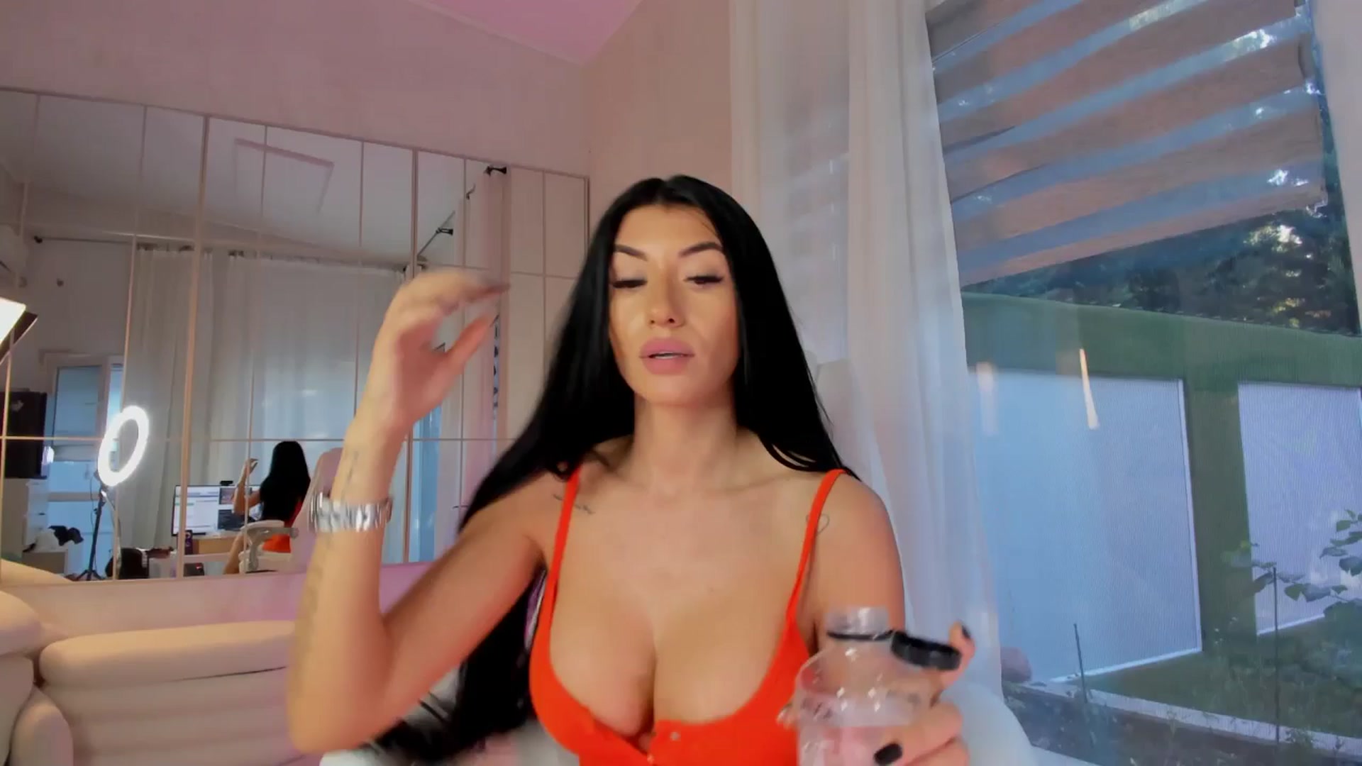 Gallery image thumbnail from Miss_diamond_'s myfreecams stream on, 10/30/2025, 13:49 image 1 of 20