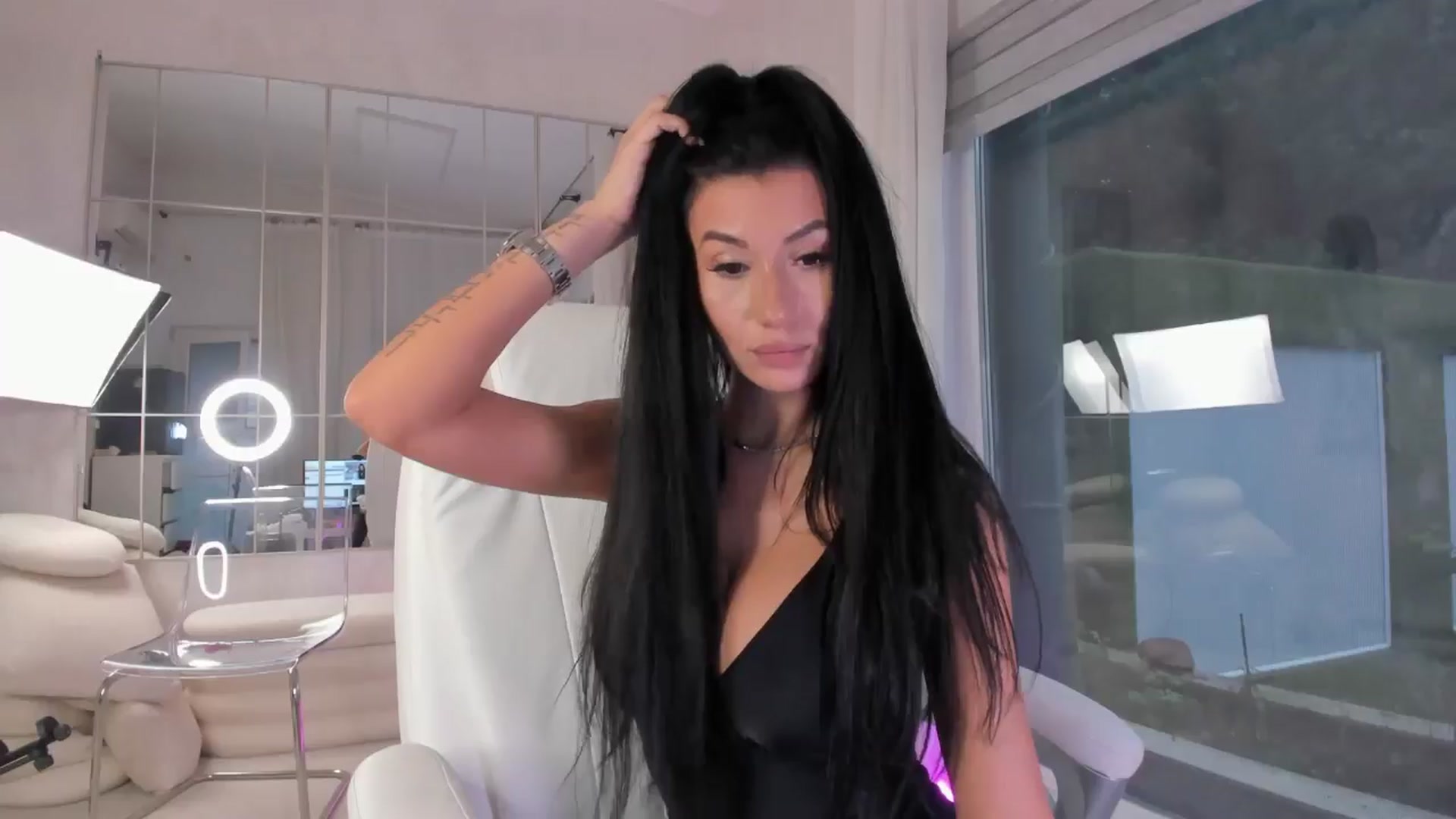 Gallery image thumbnail from Miss_diamond_'s myfreecams stream on, 11/08/2025, 13:54 image 15 of 20